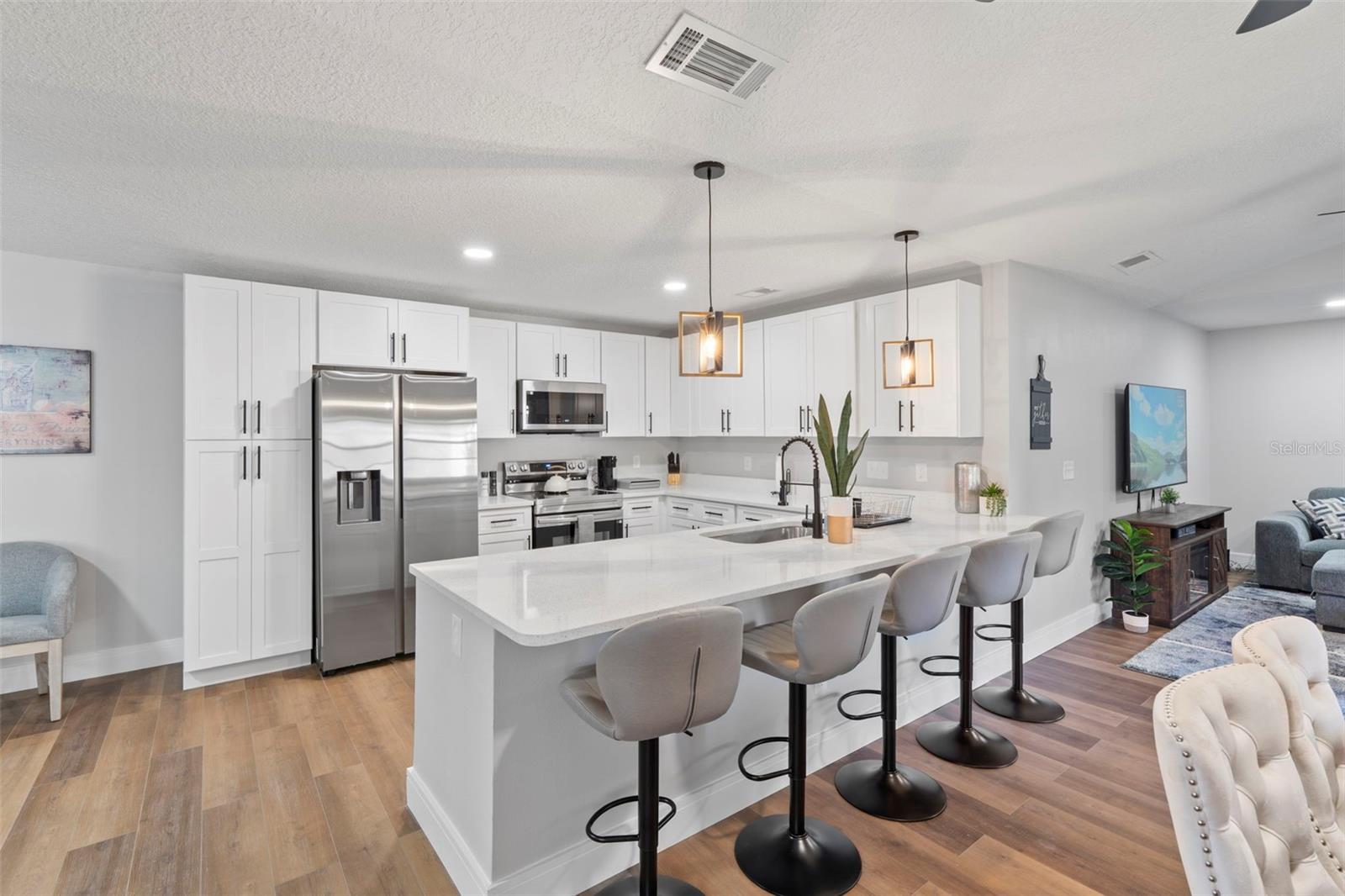 121 CHAMPLAIN DR, DELTONA, FL, 32725