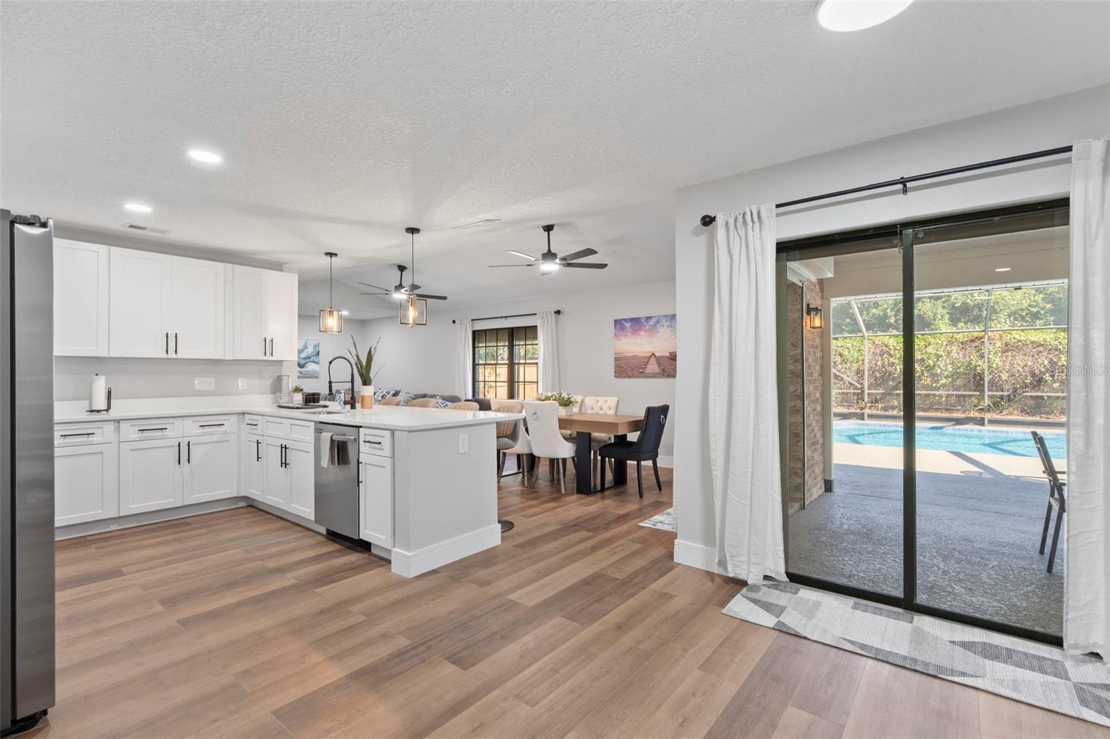 121 CHAMPLAIN DR, DELTONA, FL, 32725