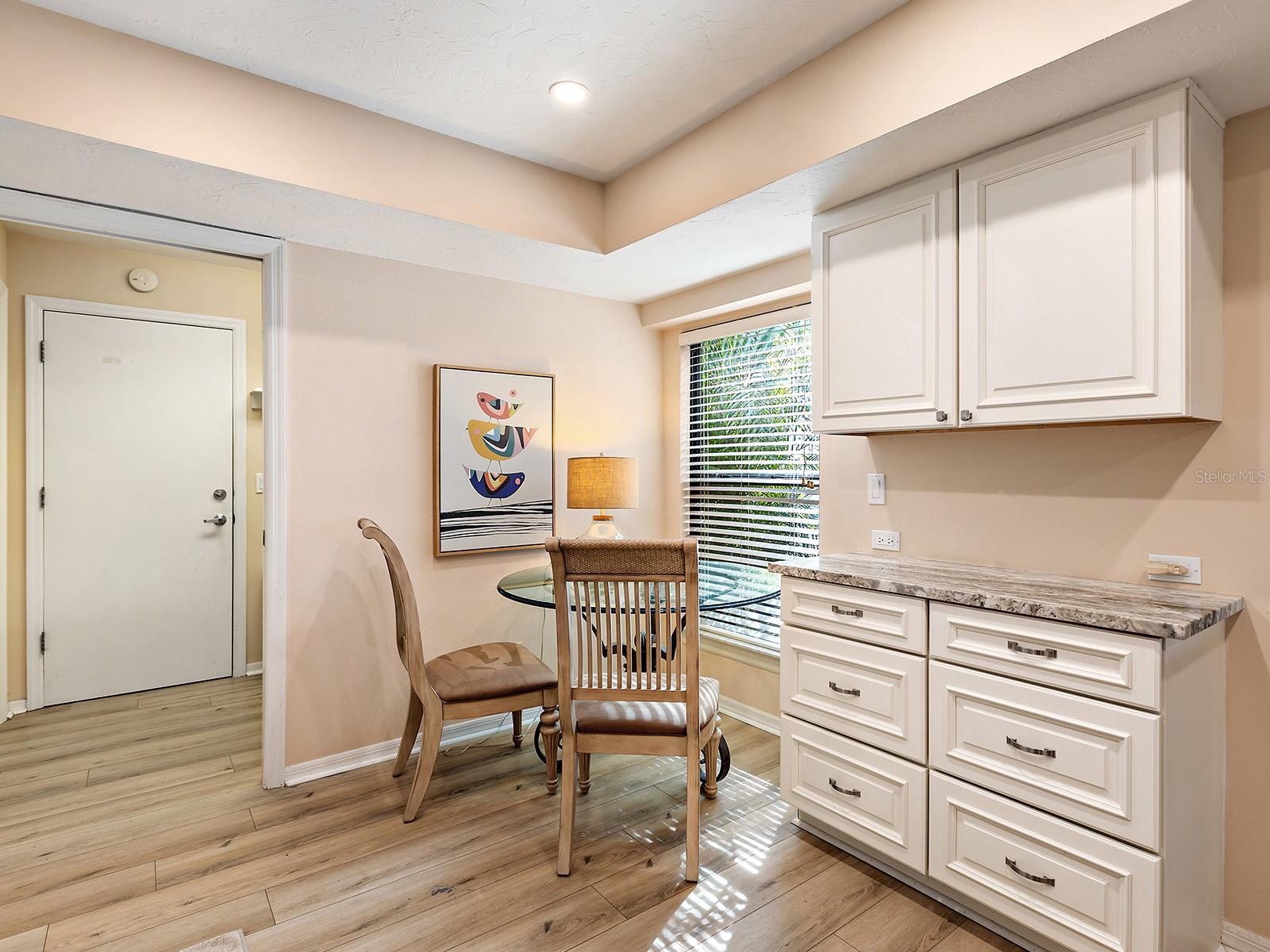 6094 WILSHIRE BLVD #8, SARASOTA, FL, 34238