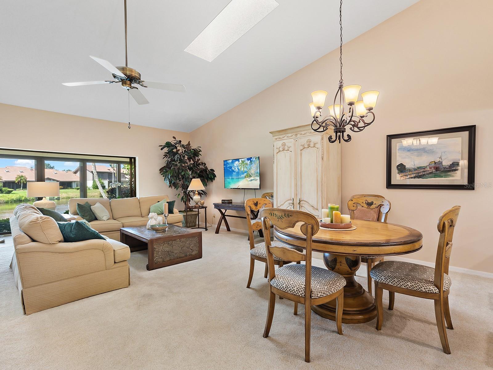 6094 WILSHIRE BLVD #8, SARASOTA, FL, 34238