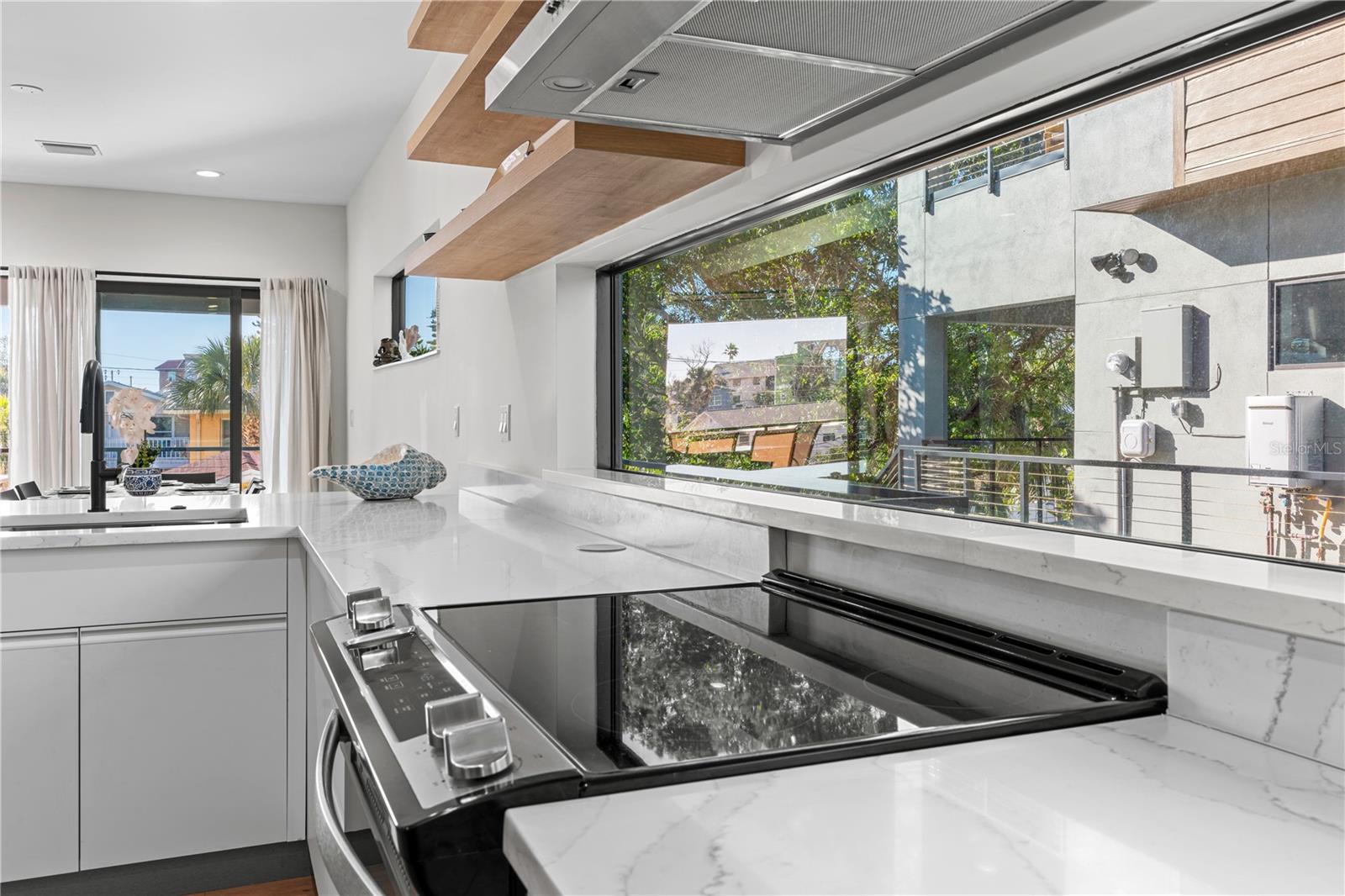 2200 BAY BLVD #B, INDIAN ROCKS BEACH, FL, 33785