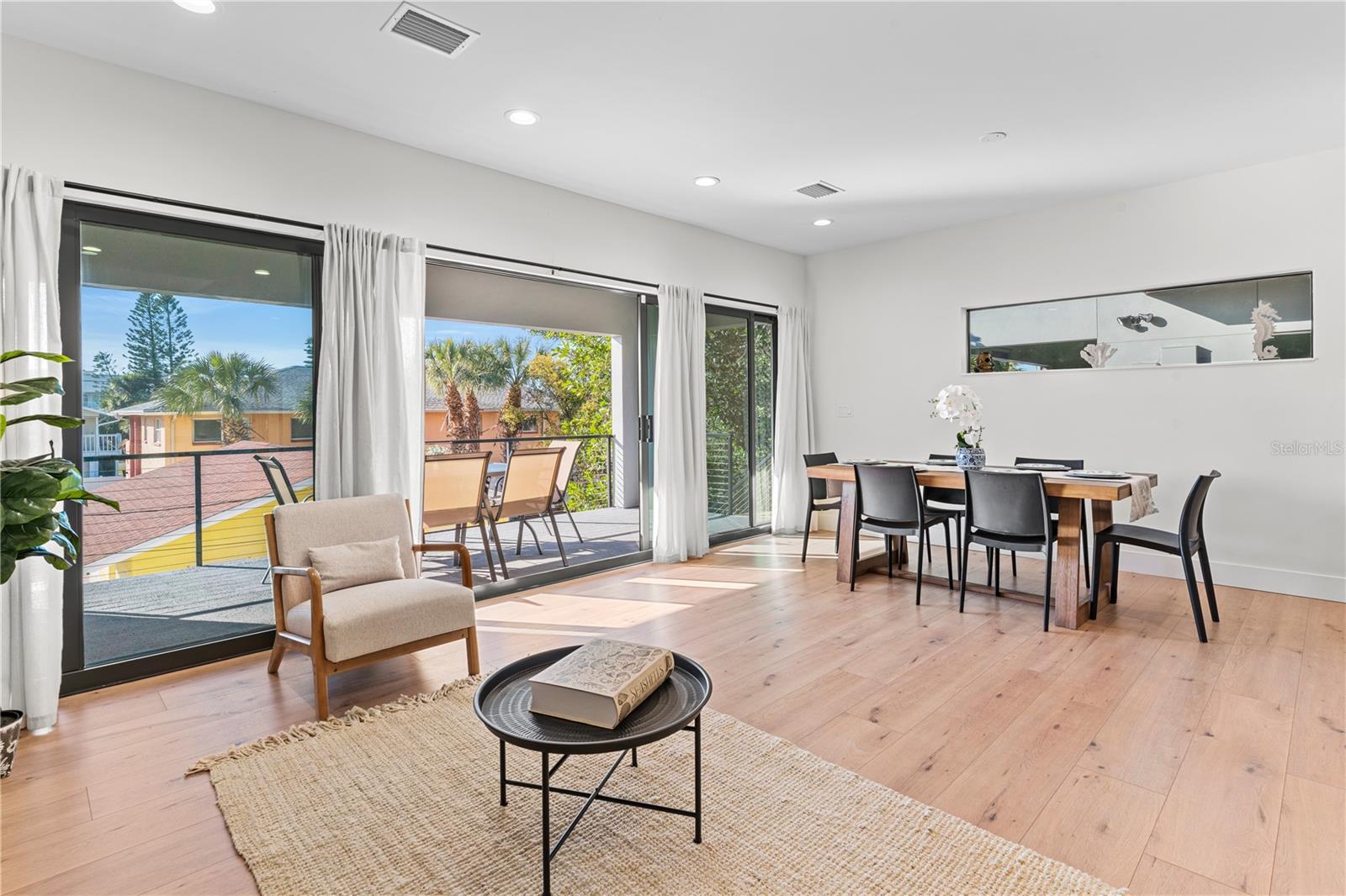 2200 BAY BLVD #B, INDIAN ROCKS BEACH, FL, 33785