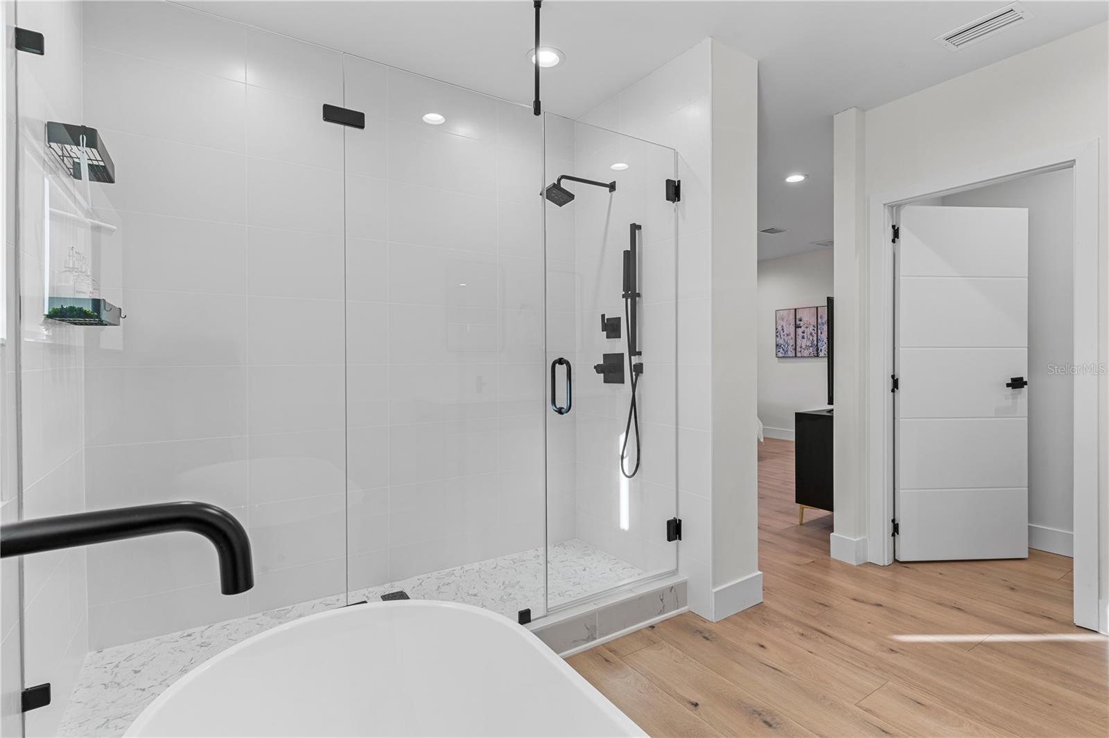 2200 BAY BLVD #B, INDIAN ROCKS BEACH, FL, 33785