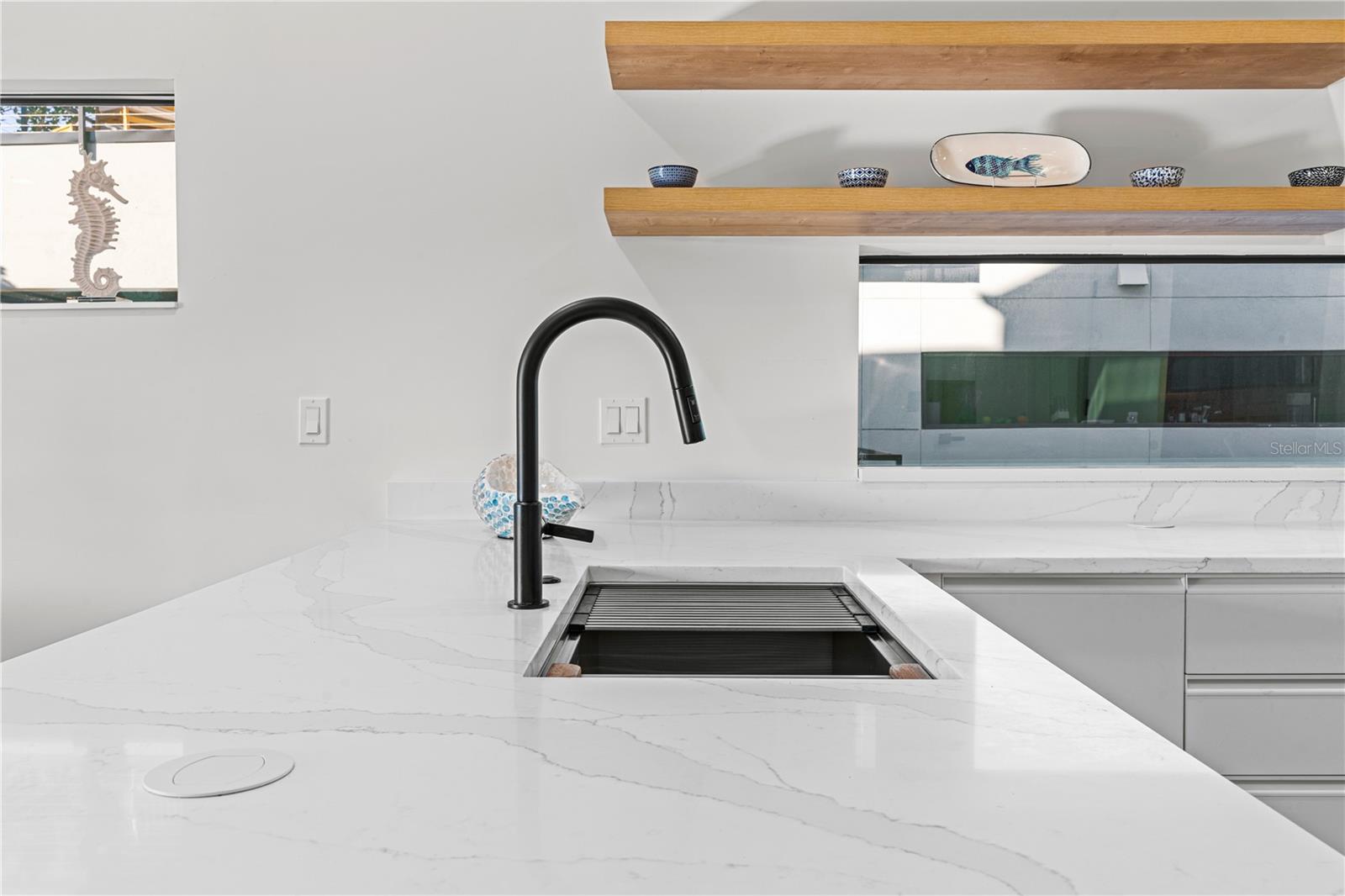 2200 BAY BLVD #B, INDIAN ROCKS BEACH, FL, 33785