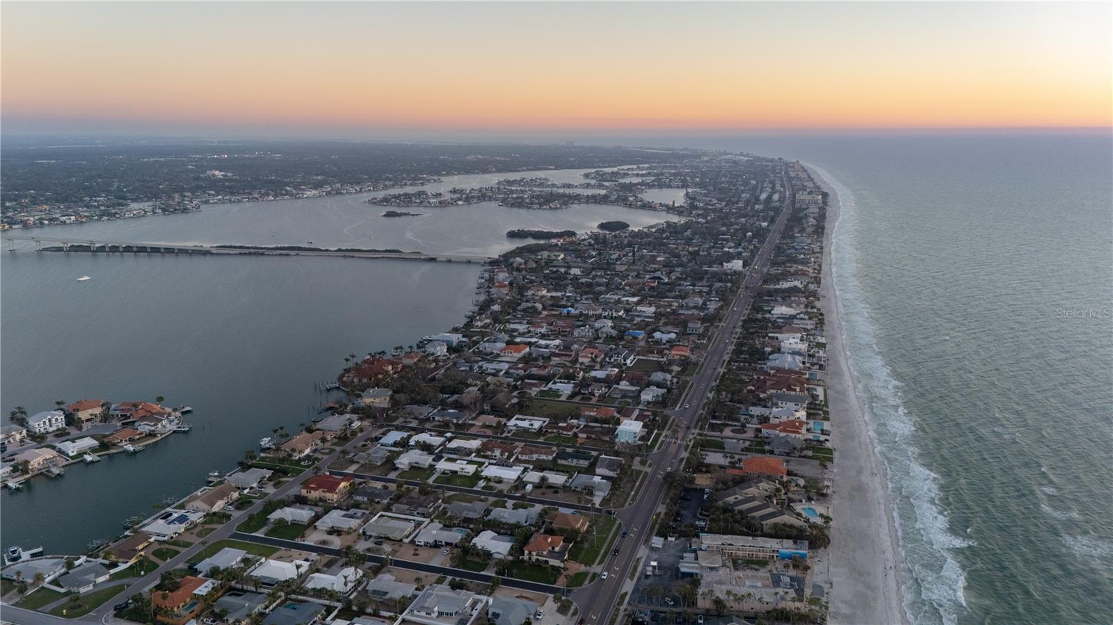 2200 BAY BLVD #B, INDIAN ROCKS BEACH, FL, 33785