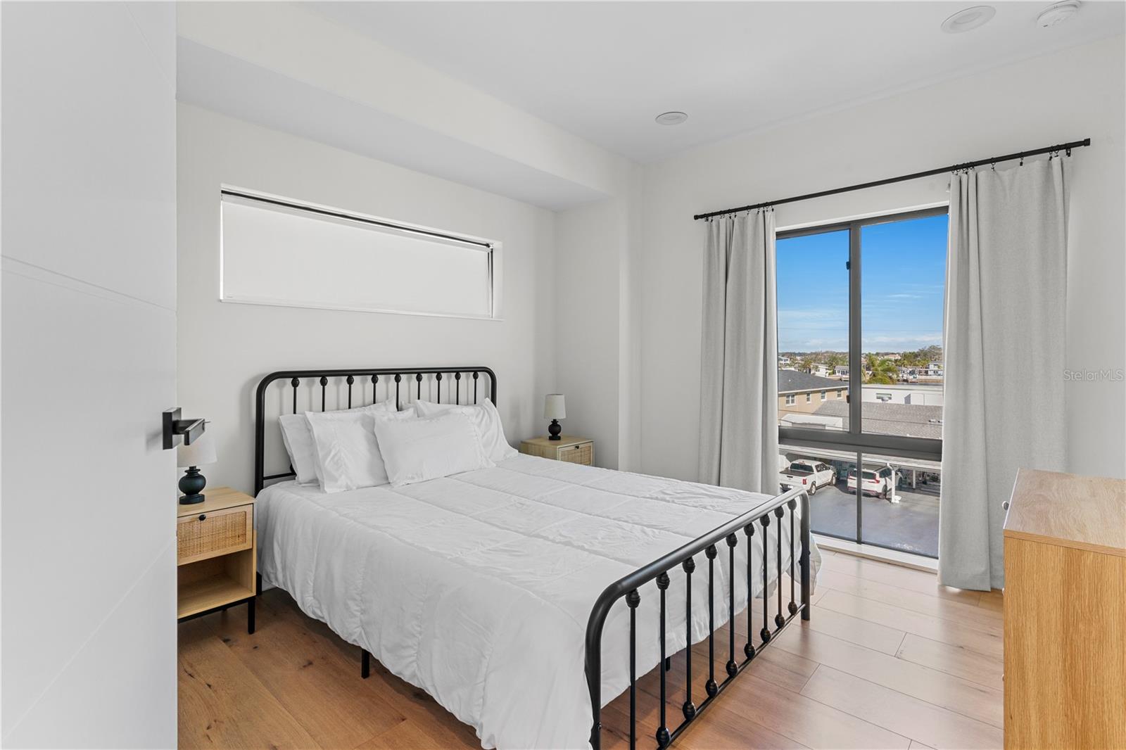 2200 BAY BLVD #B, INDIAN ROCKS BEACH, FL, 33785