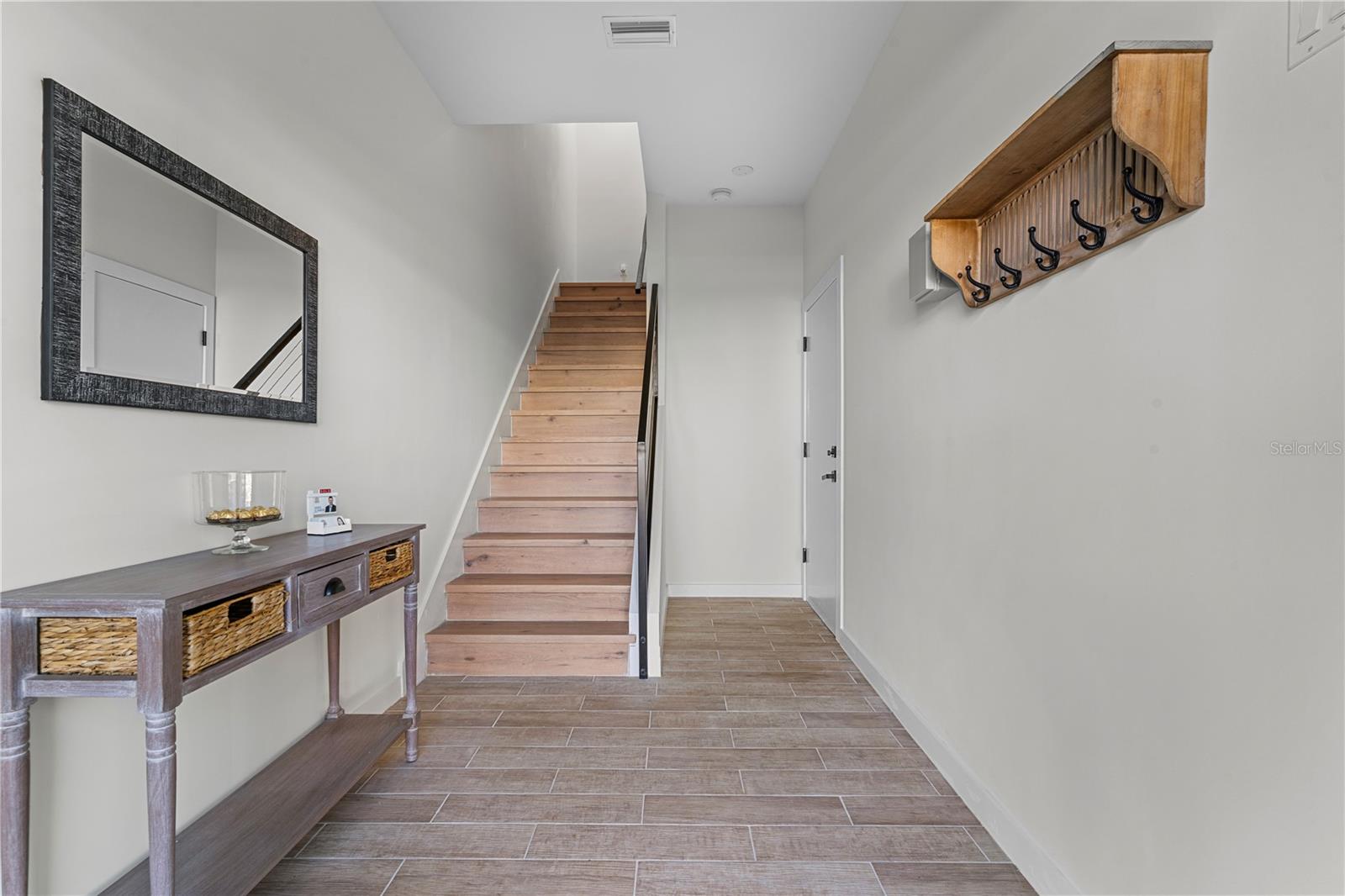 2200 BAY BLVD #B, INDIAN ROCKS BEACH, FL, 33785