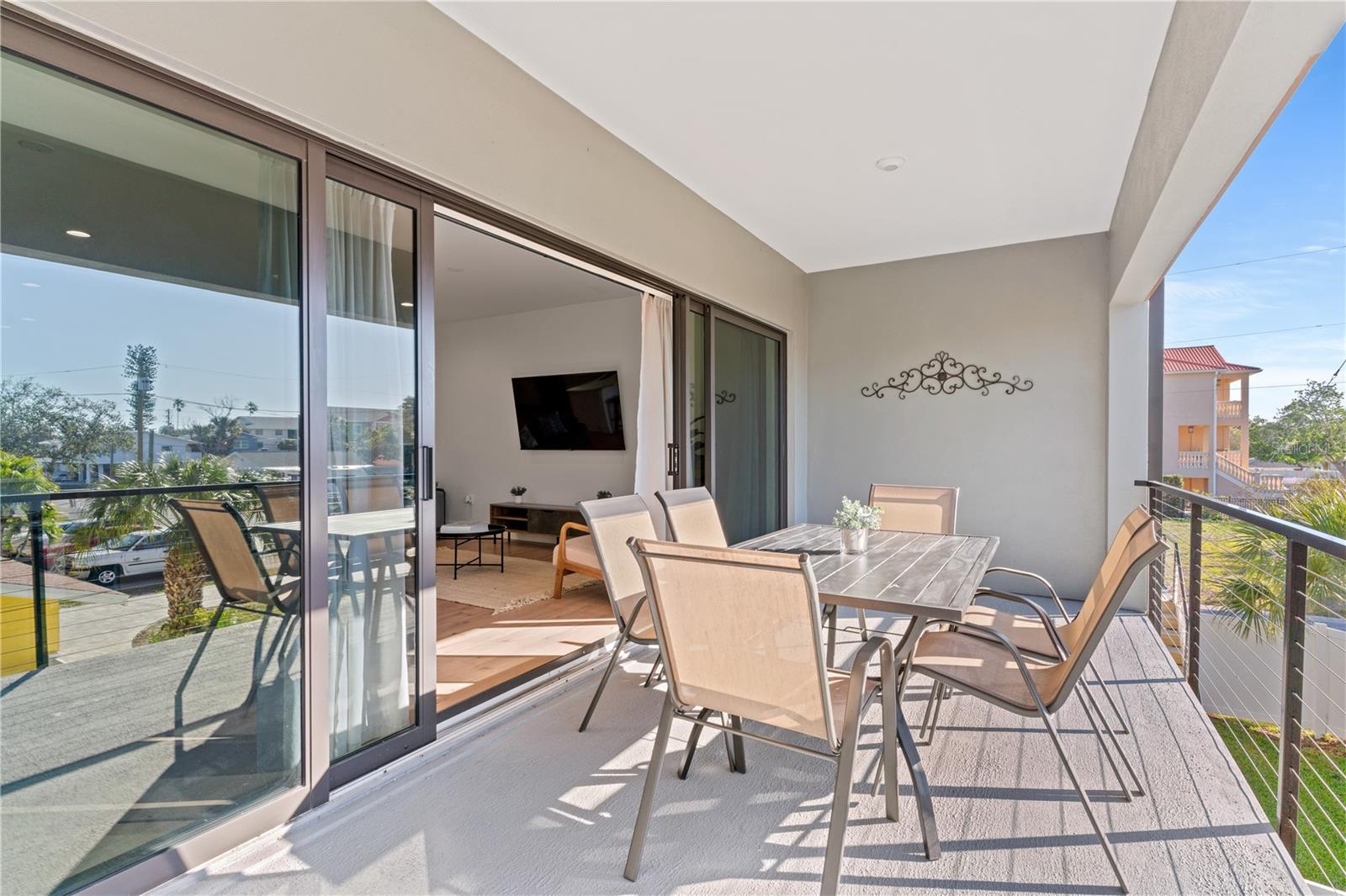 2200 BAY BLVD #B, INDIAN ROCKS BEACH, FL, 33785