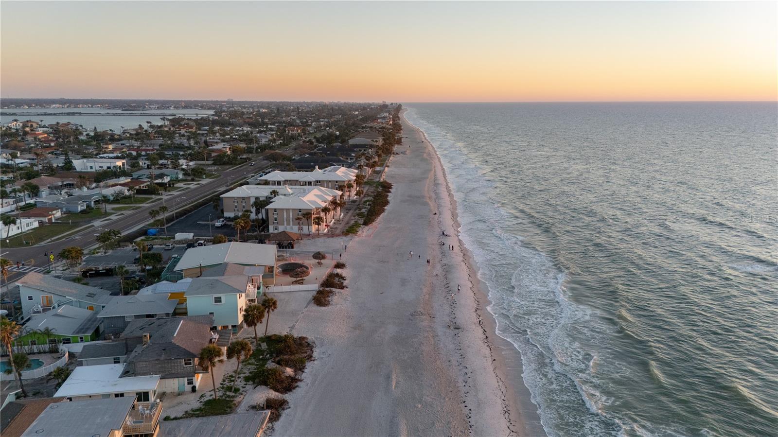 2200 BAY BLVD #B, INDIAN ROCKS BEACH, FL, 33785