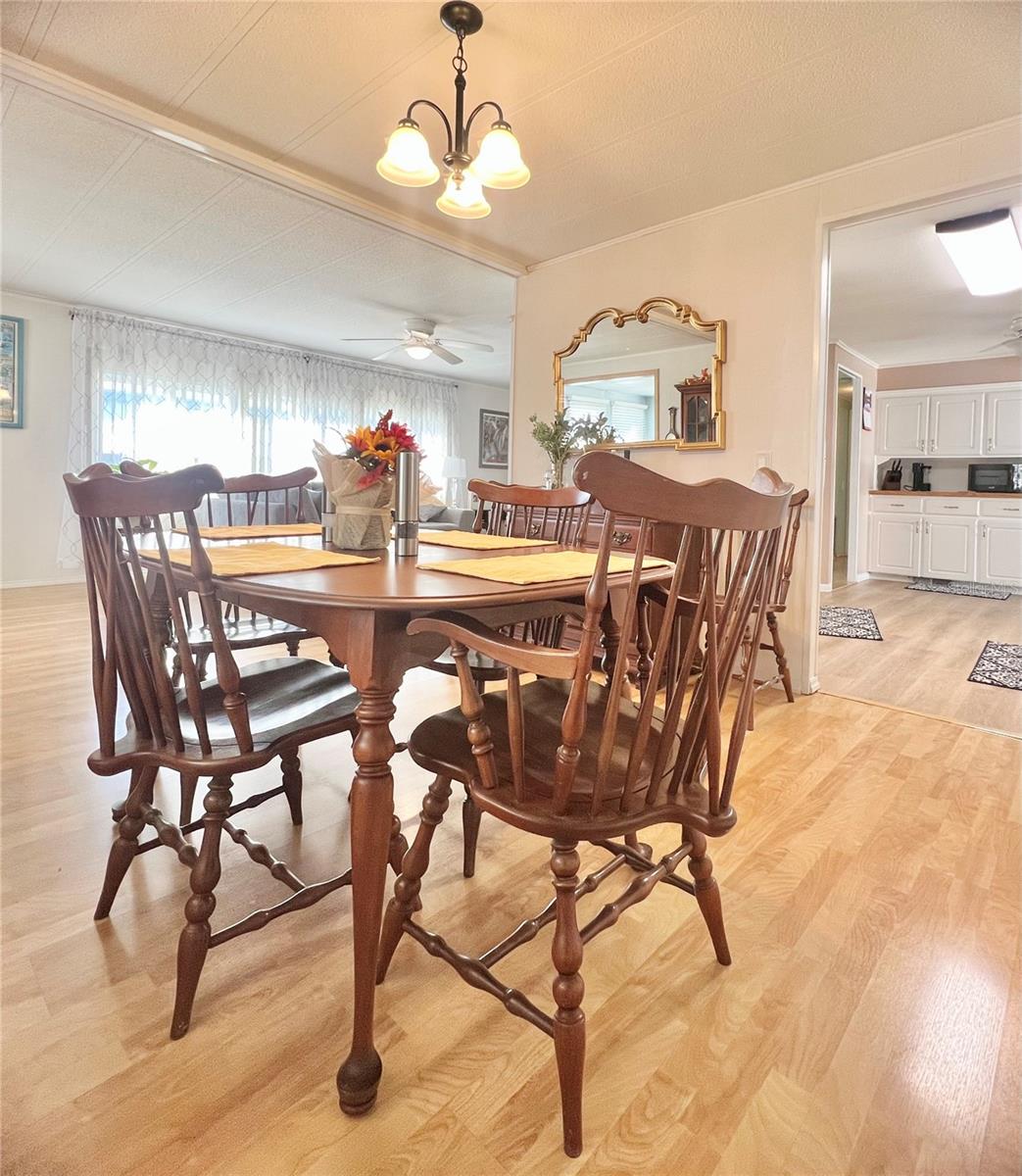 1100 BELCHER RD S #604, LARGO, FL, 33771