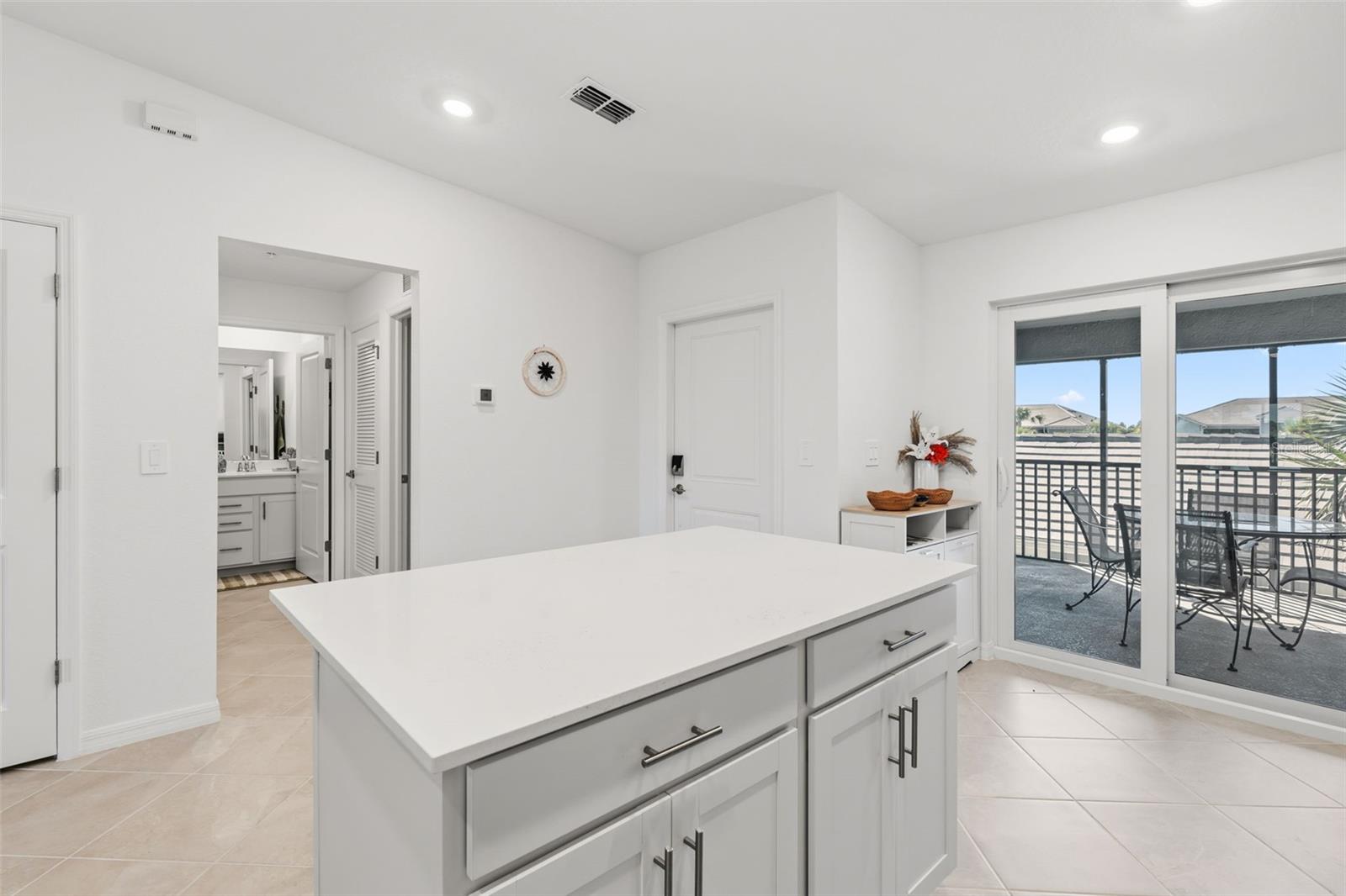 17475 OPAL SAND DR #207, VENICE, FL, 34293