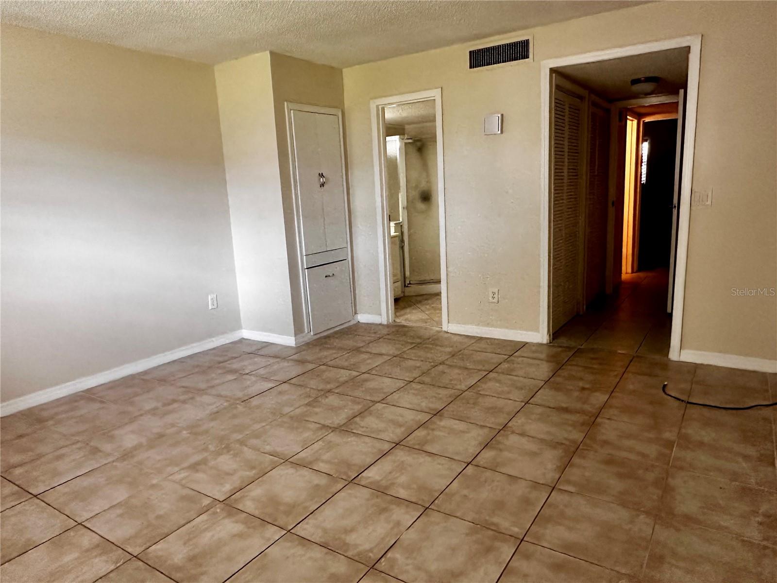 122 N KINGS AVE #101, BRANDON, FL, 33510