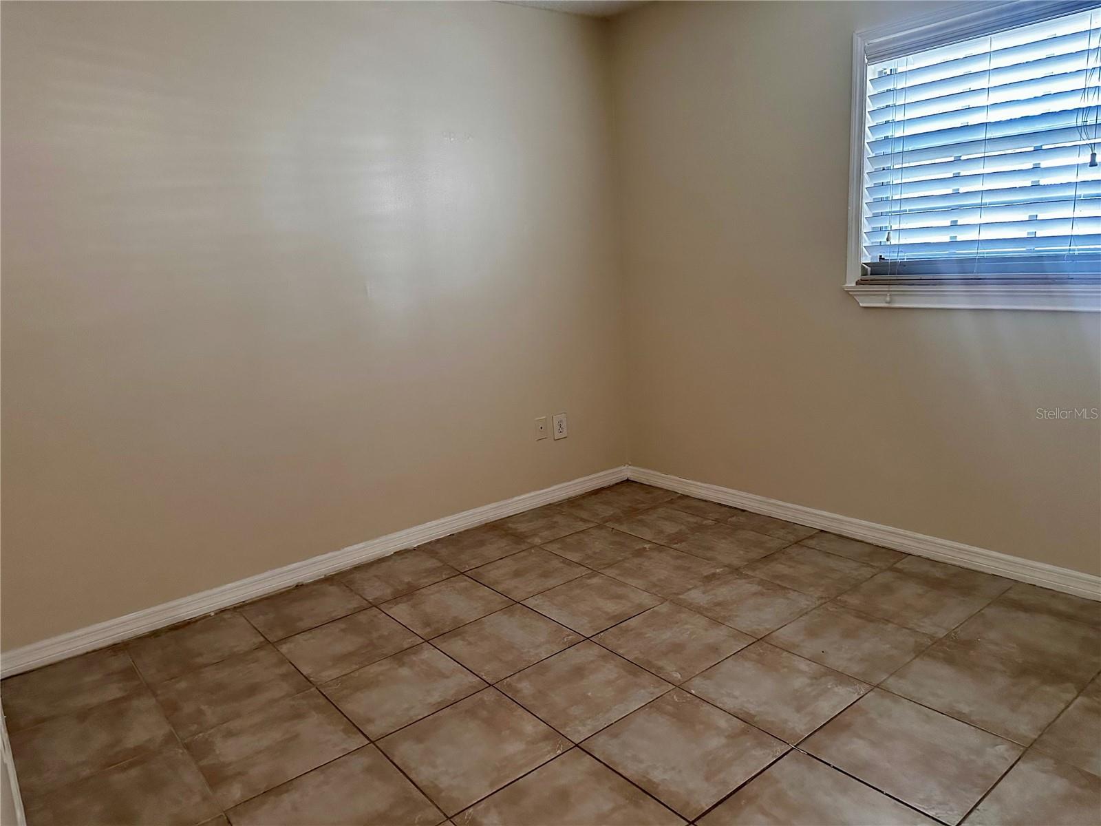 122 N KINGS AVE #101, BRANDON, FL, 33510