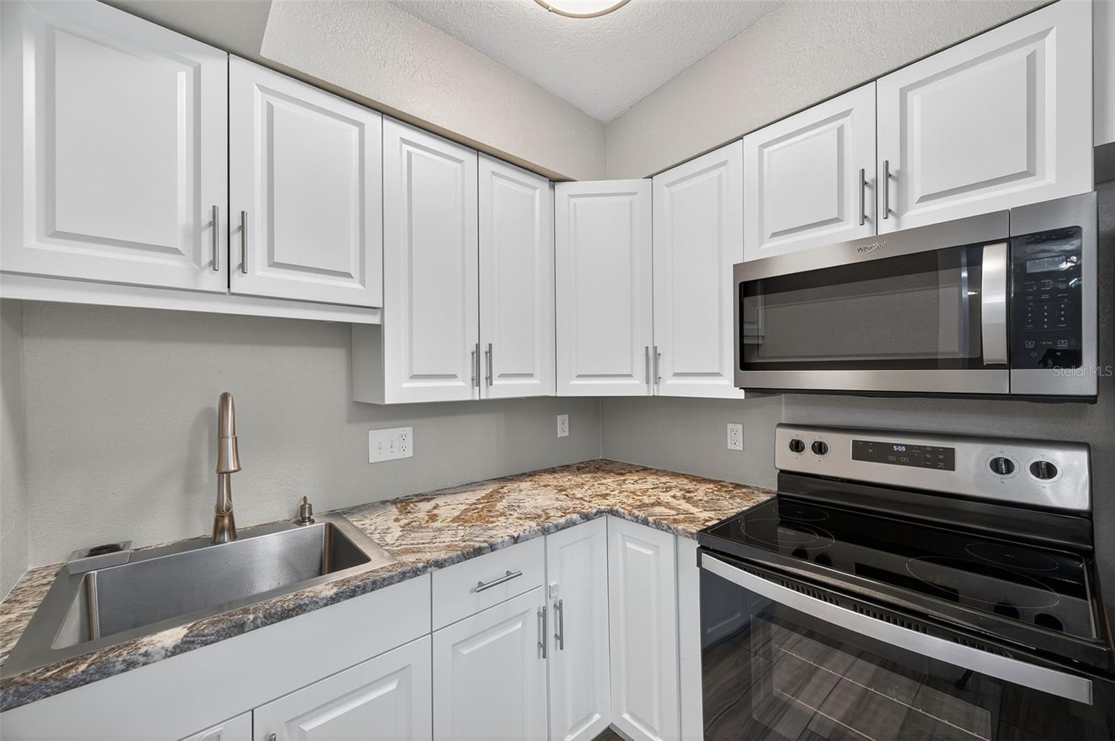 2470 47TH ST S, ST PETERSBURG, FL, 33711