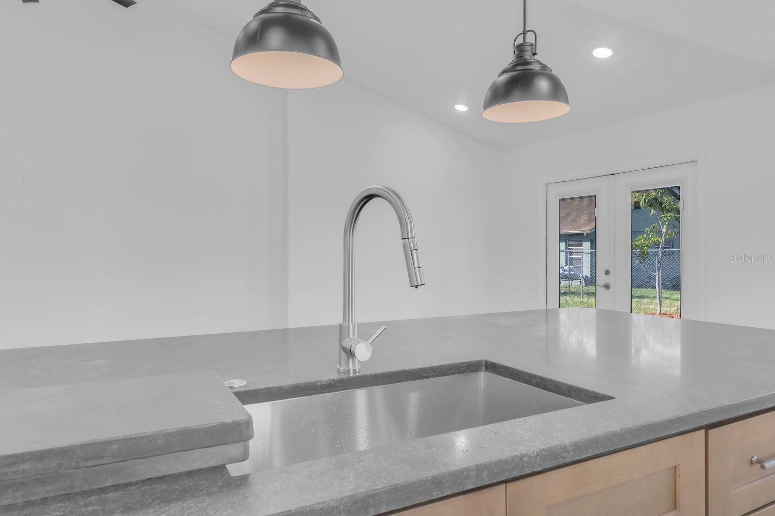 2622 LIZ LN, KISSIMMEE, FL, 34744