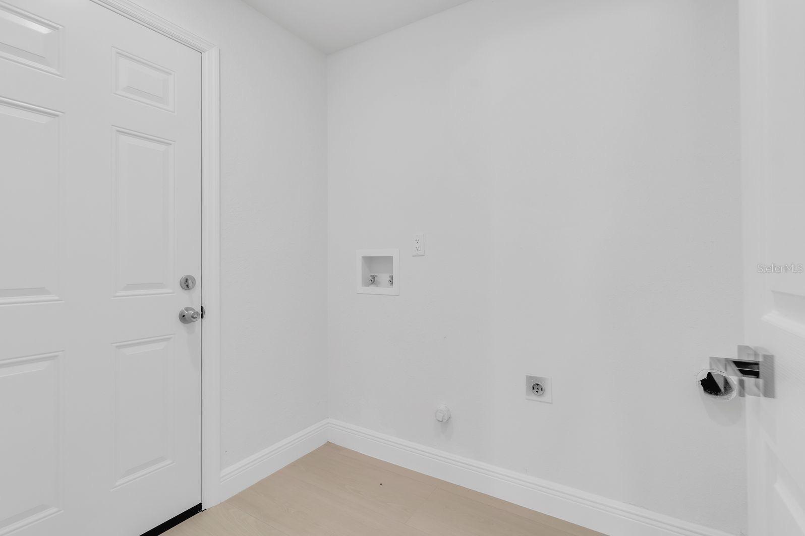 2622 LIZ LN, KISSIMMEE, FL, 34744