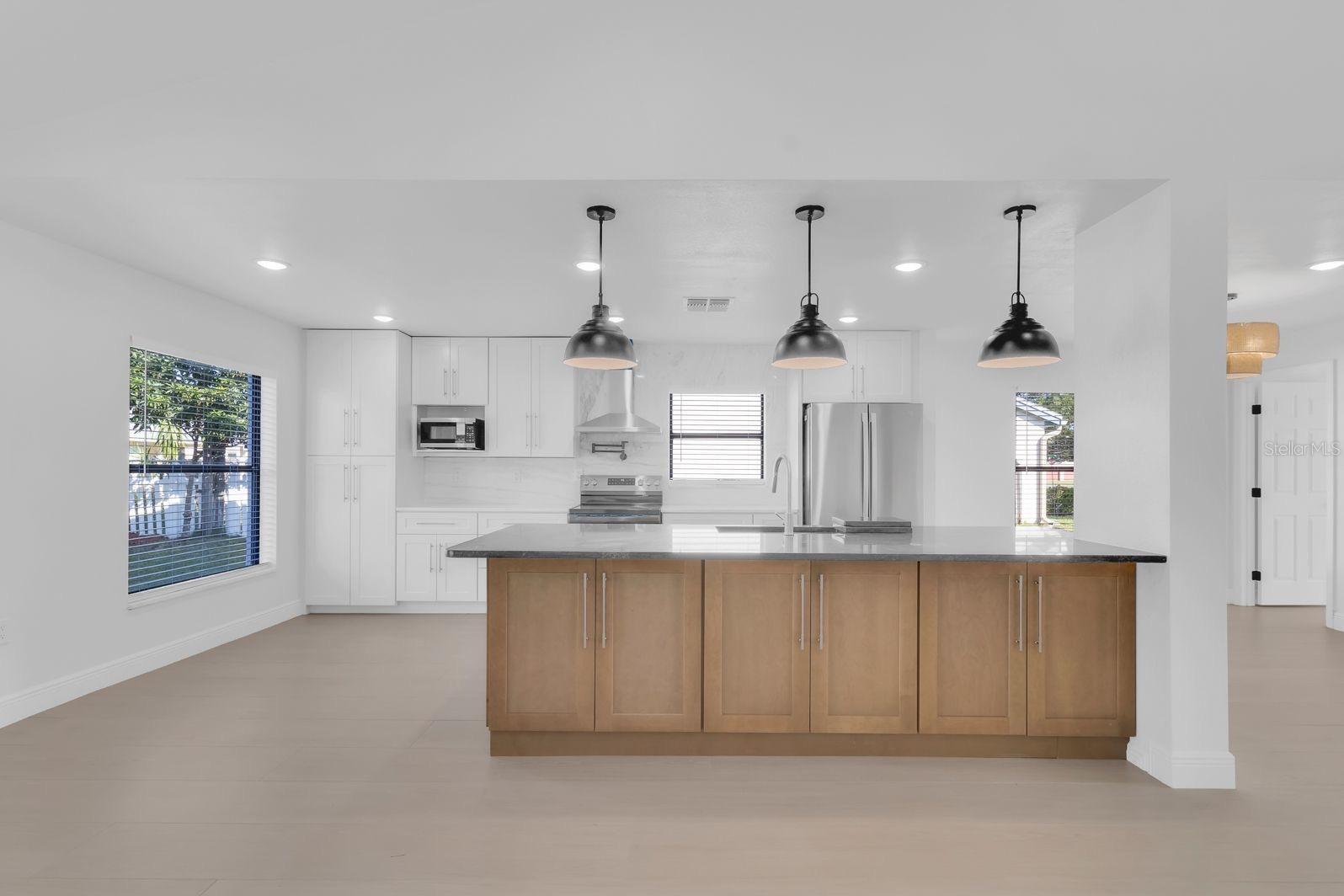 2622 LIZ LN, KISSIMMEE, FL, 34744