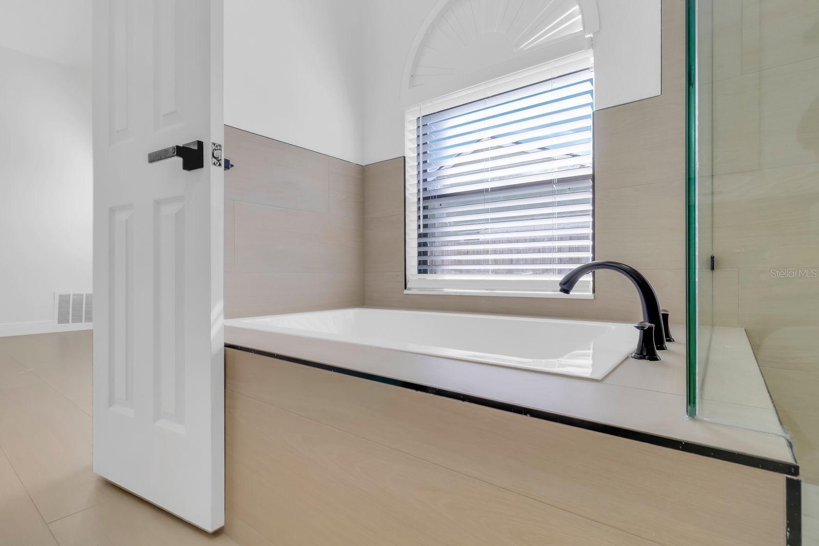 2622 LIZ LN, KISSIMMEE, FL, 34744