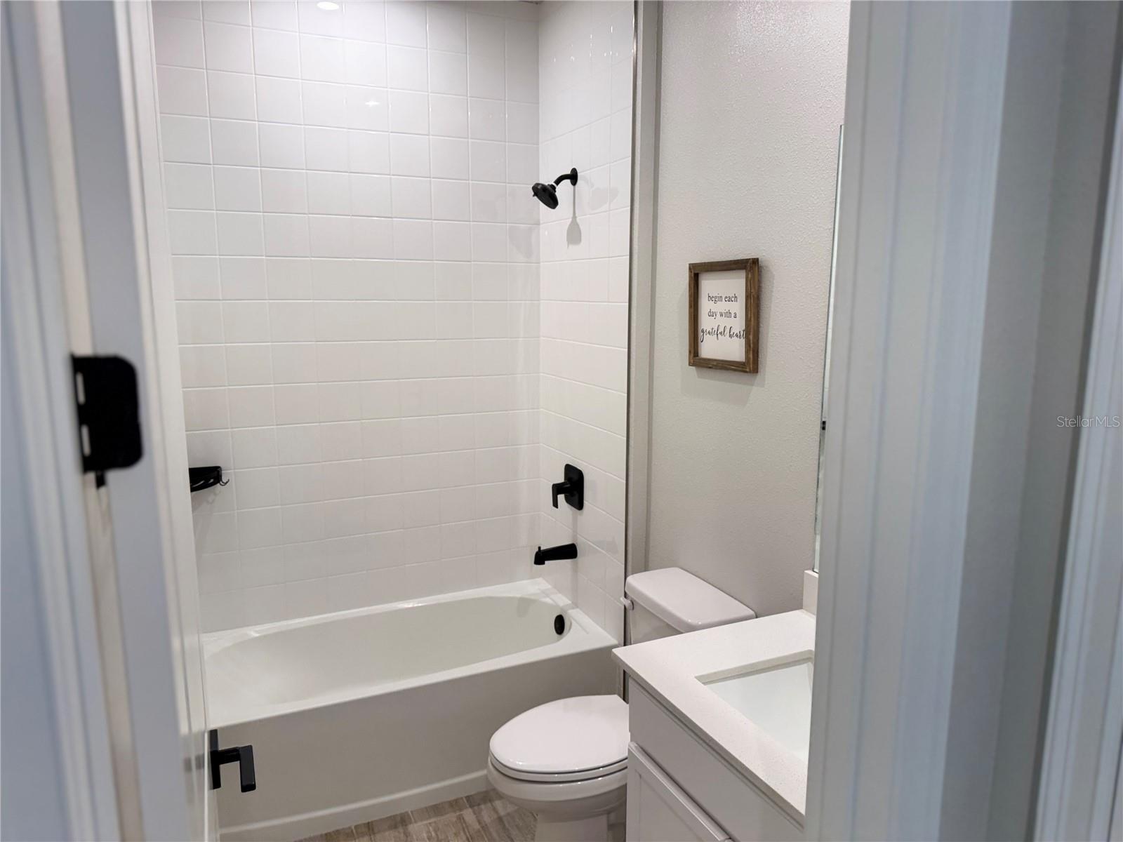 31969 ASBURY AVE, WESLEY CHAPEL, FL, 33545