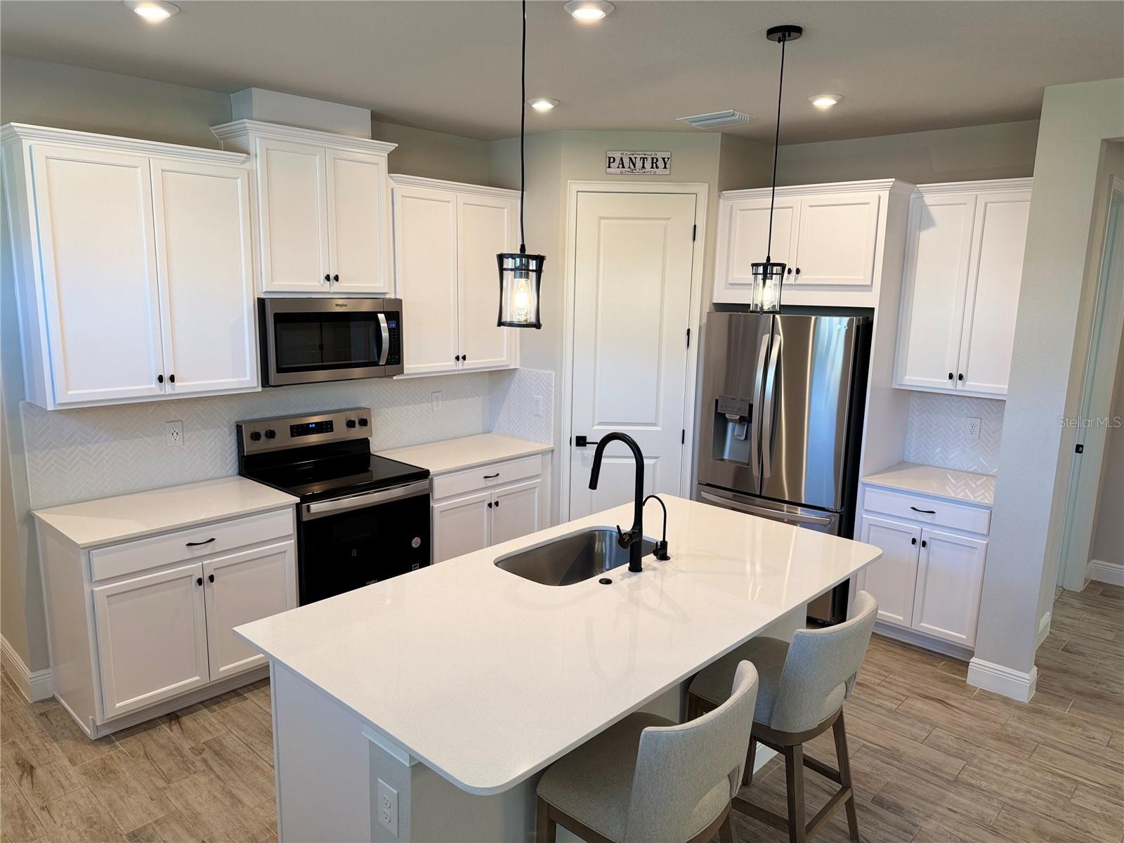 31969 ASBURY AVE, WESLEY CHAPEL, FL, 33545