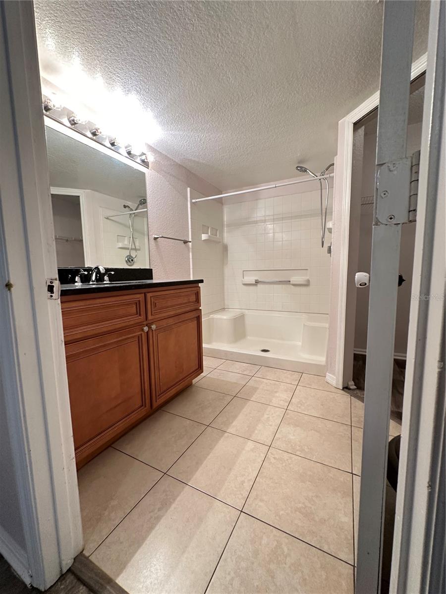 5040 PARK CENTRAL DR #2011, ORLANDO, FL, 32839