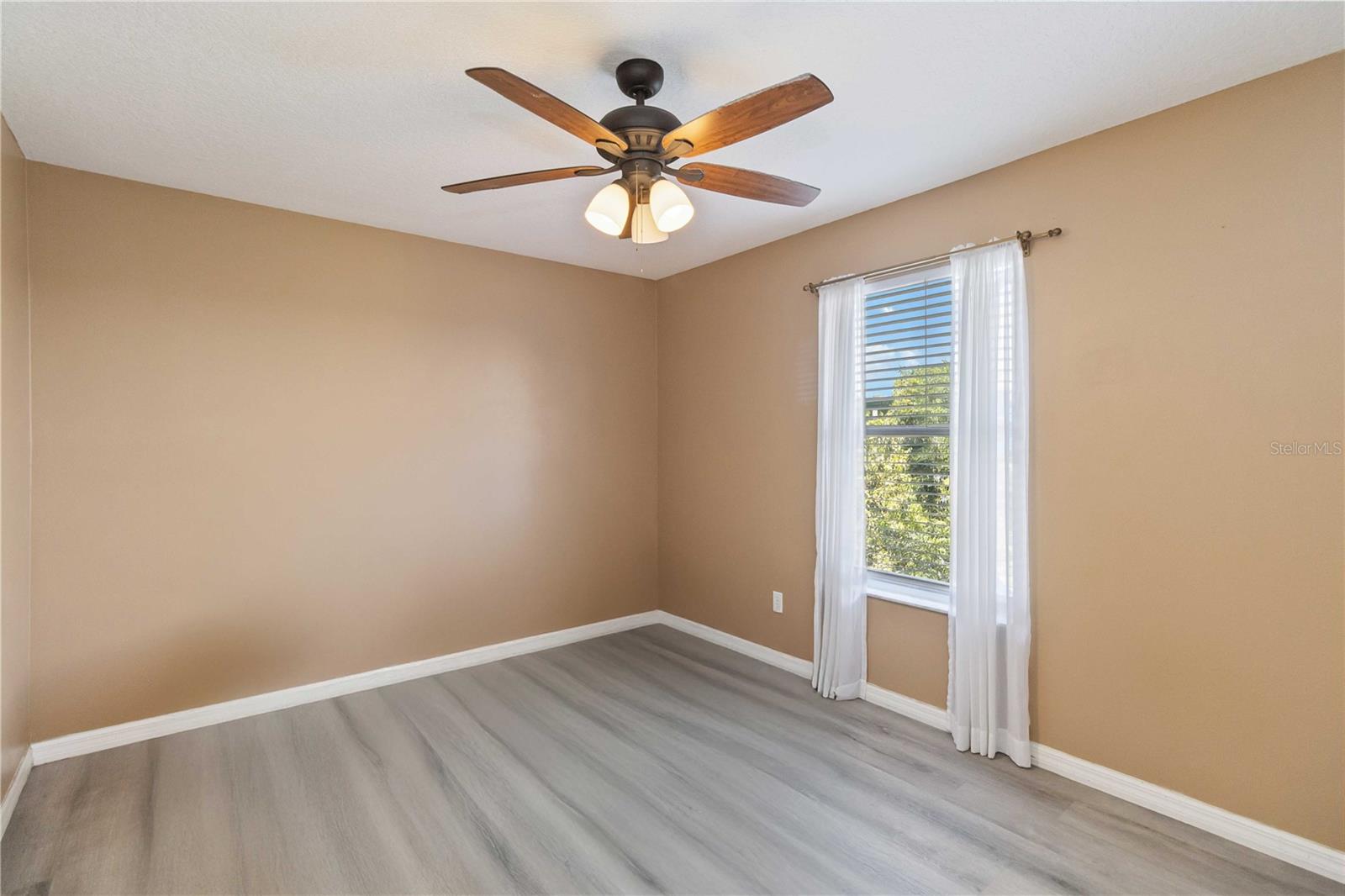 2327 ANDREWS VALLEY DR, KISSIMMEE, FL, 34758