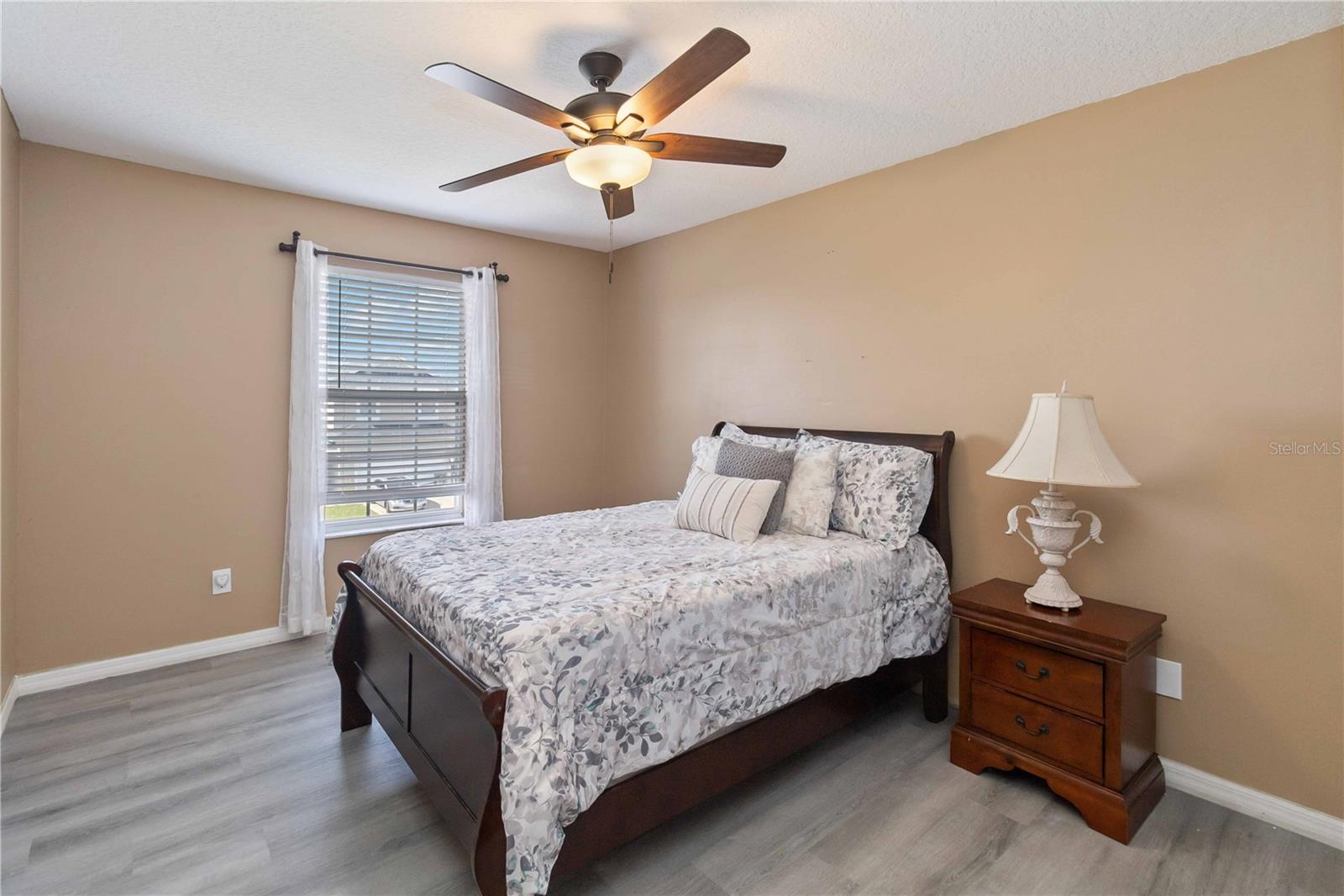 2327 ANDREWS VALLEY DR, KISSIMMEE, FL, 34758