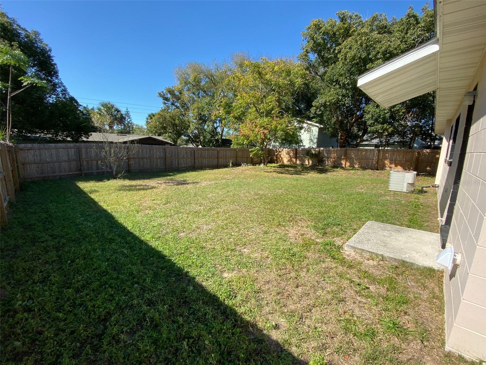 607 RIDGE PL, TAVARES, FL, 32778