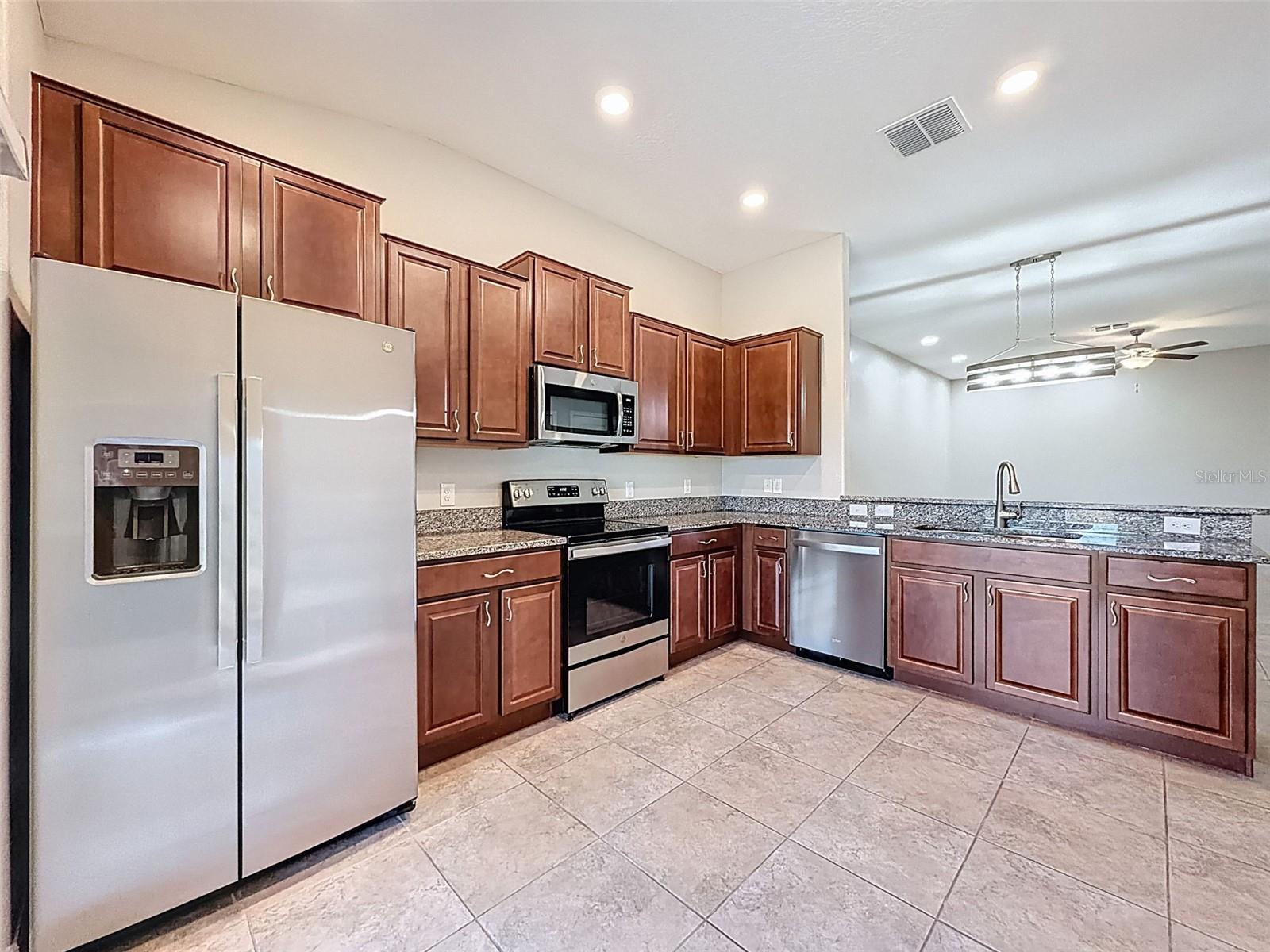 13243 CREST LAKE DR, HUDSON, FL, 34669