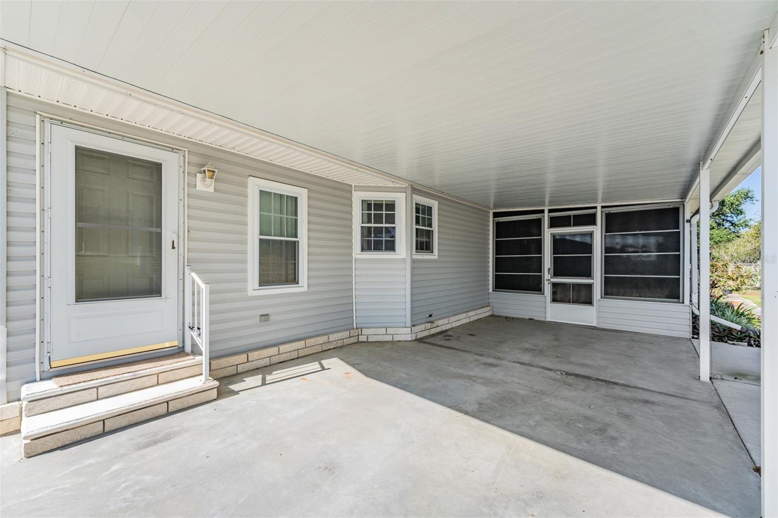 37422 NEUKOM AVE, ZEPHYRHILLS, FL, 33541