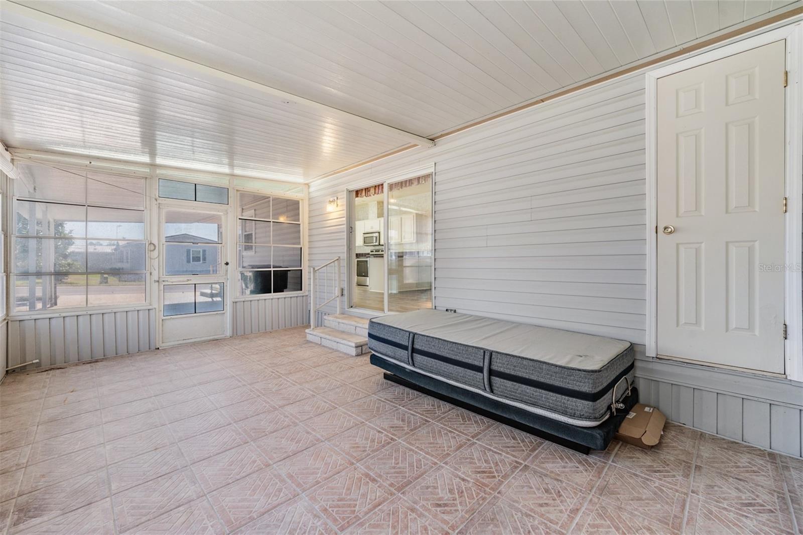 37422 NEUKOM AVE, ZEPHYRHILLS, FL, 33541