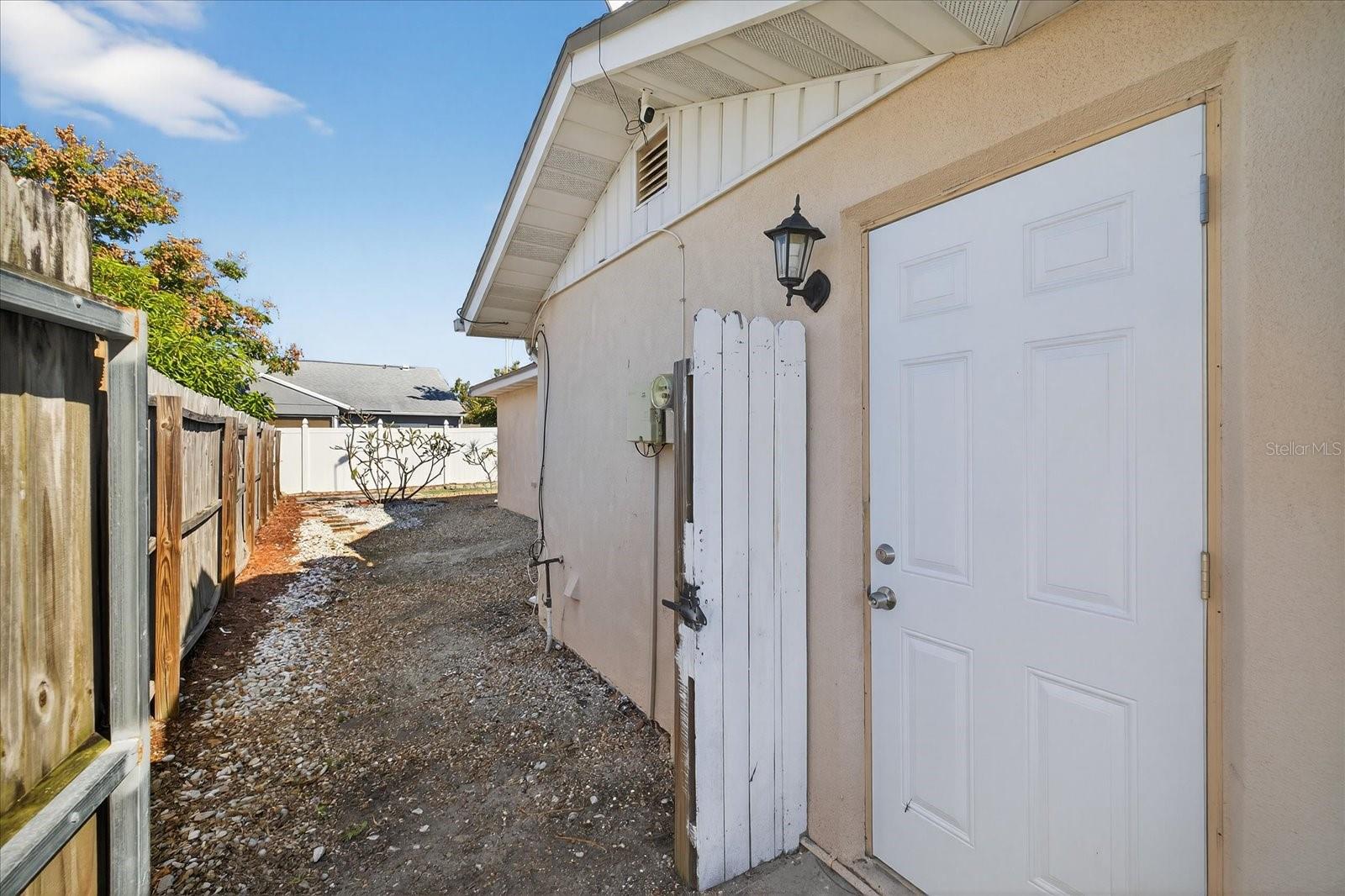 6923 TIERRA VERDE ST, PORT RICHEY, FL, 34668