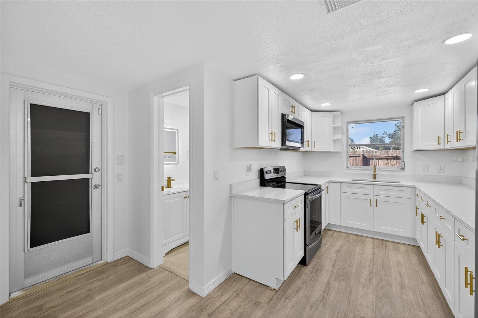 6923 TIERRA VERDE ST, PORT RICHEY, FL, 34668