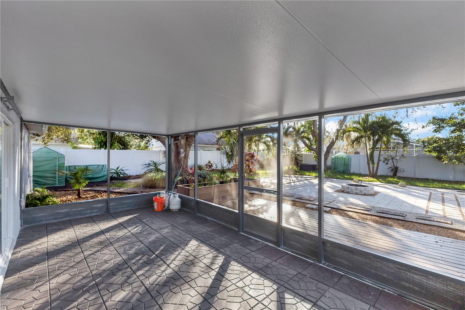 330 ROBBINS REST CIR, DAVENPORT, FL, 33896