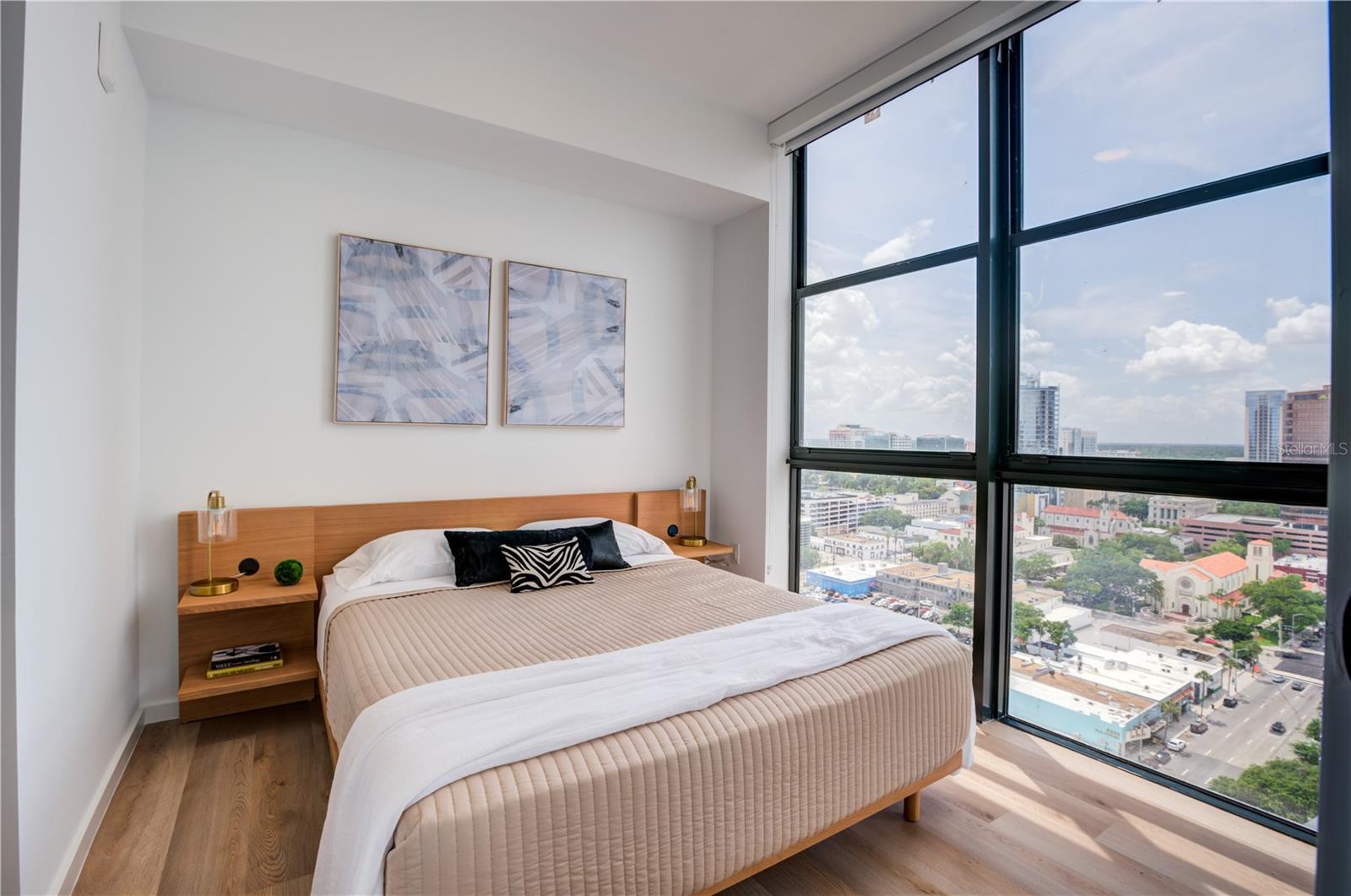 434 N ORANGE AVE, ORLANDO, FL, 32801