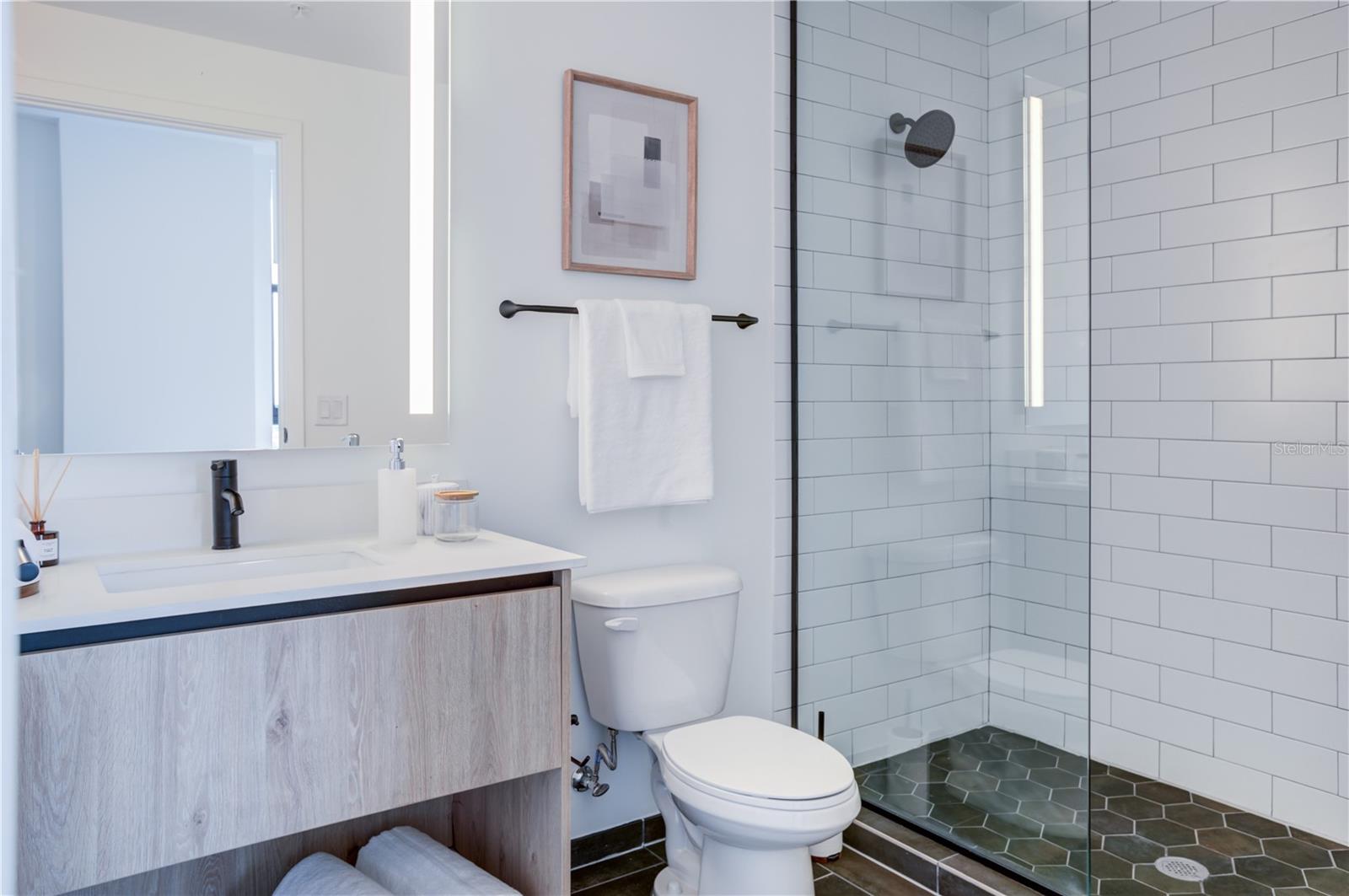 434 N ORANGE AVE, ORLANDO, FL, 32801