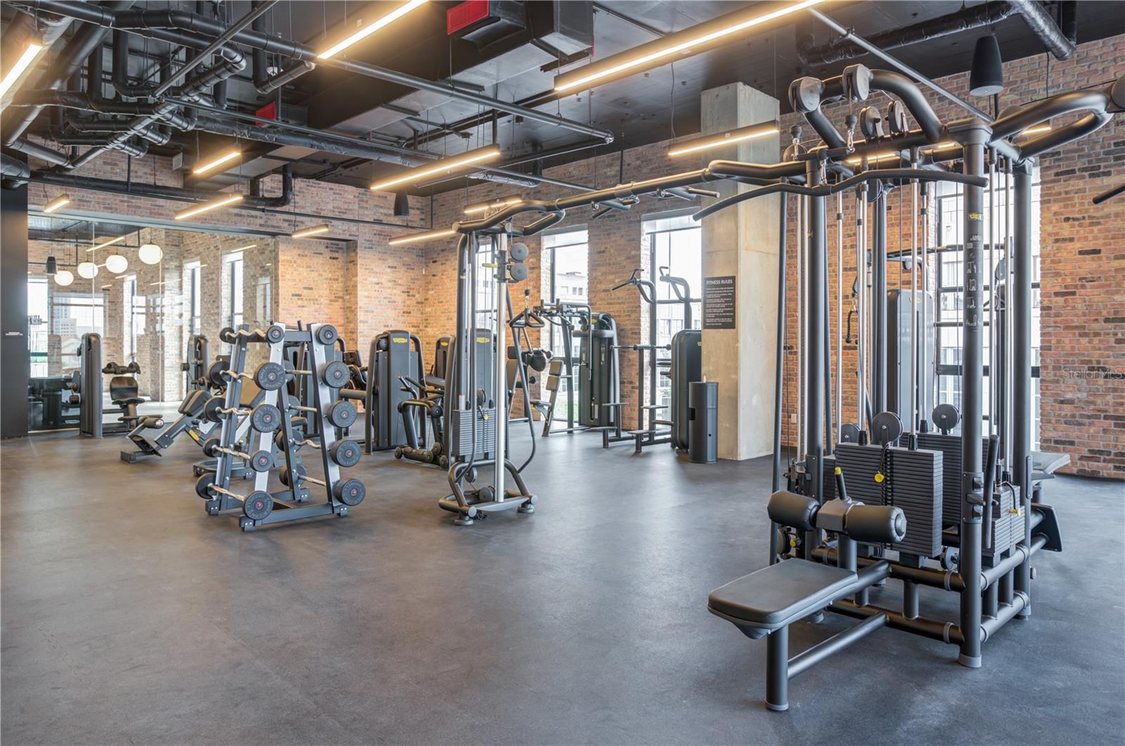 434 N ORANGE AVE, ORLANDO, FL, 32801