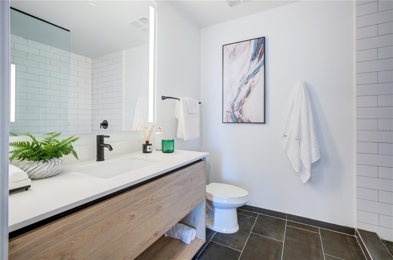 434 N ORANGE AVE, ORLANDO, FL, 32801