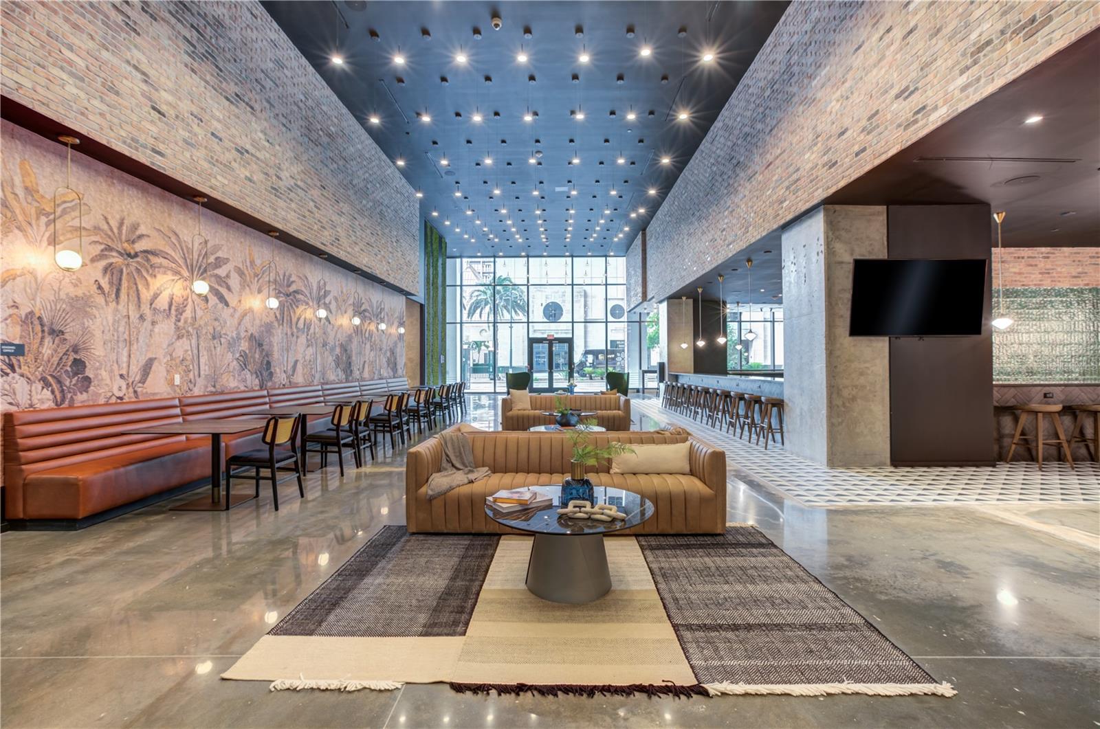 434 N ORANGE AVE, ORLANDO, FL, 32801