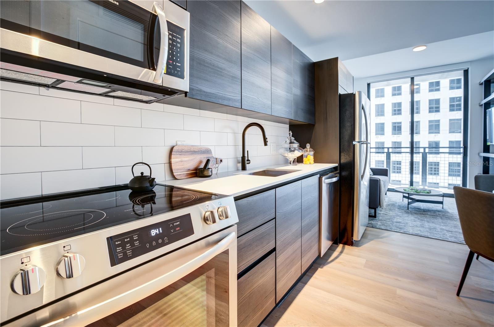 434 N ORANGE AVE, ORLANDO, FL, 32801