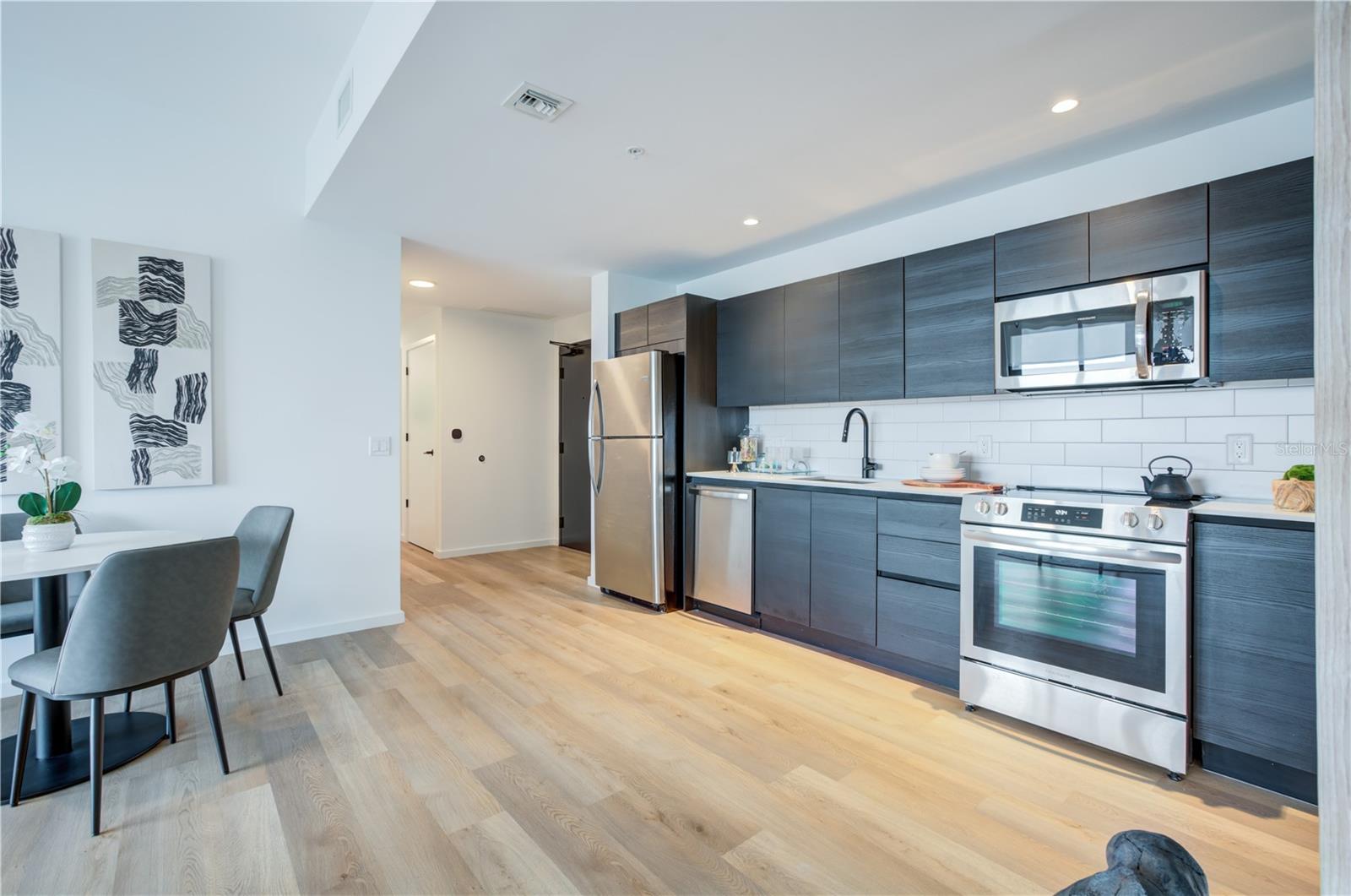 434 N ORANGE AVE, ORLANDO, FL, 32801