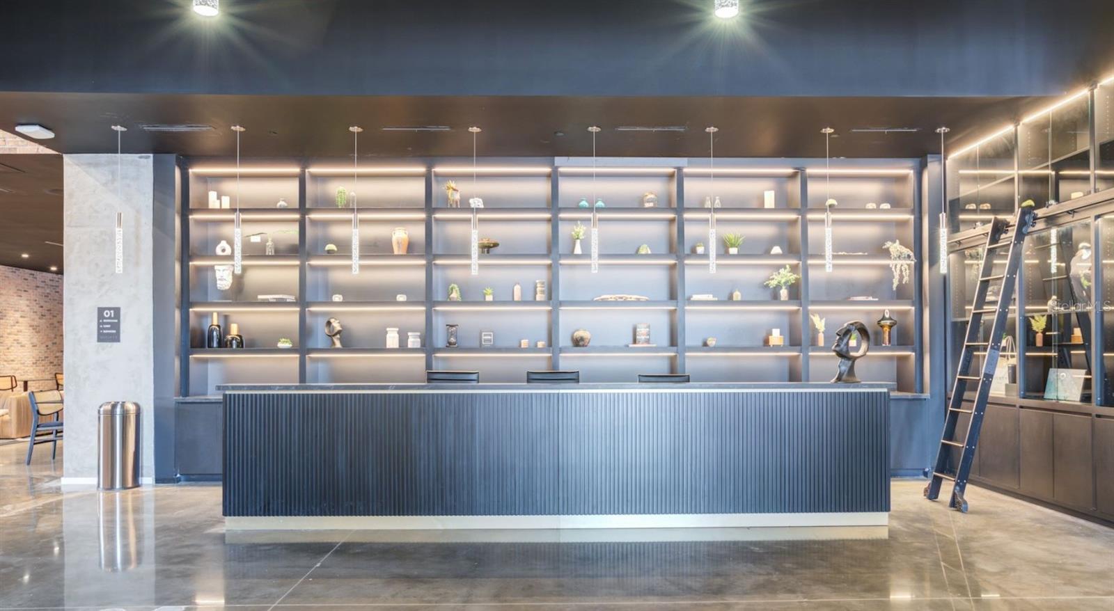 434 N ORANGE AVE, ORLANDO, FL, 32801