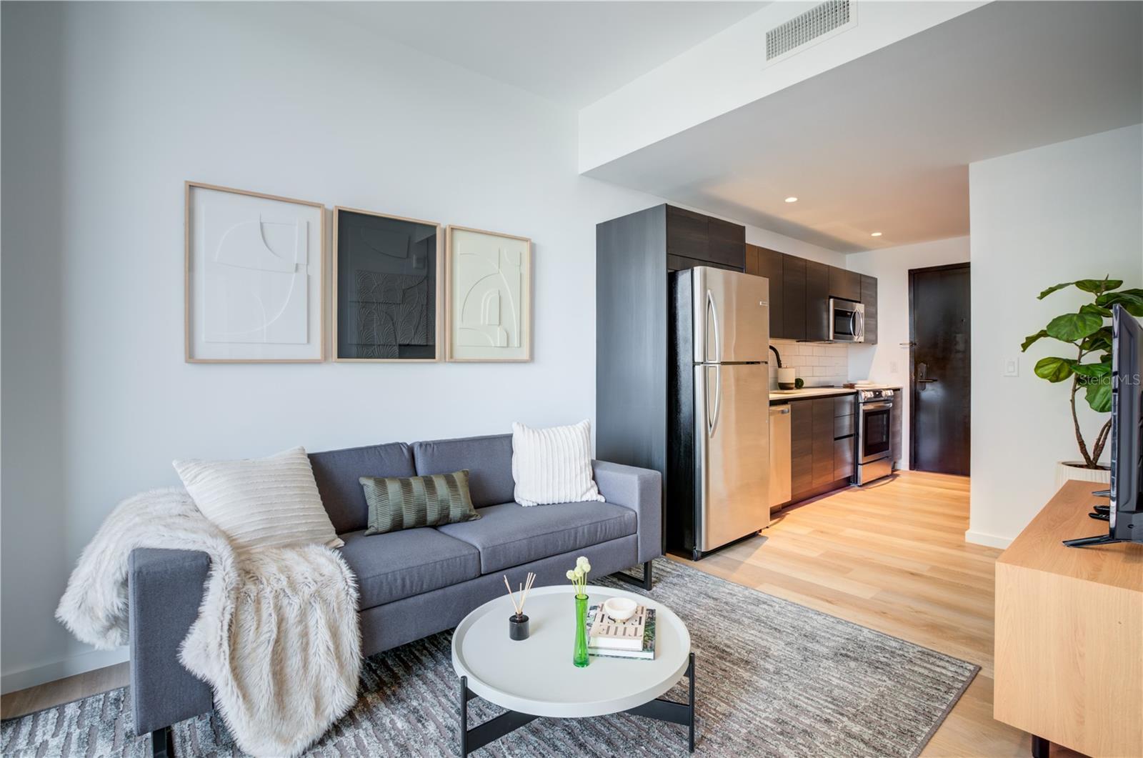 434 N ORANGE AVE, ORLANDO, FL, 32801