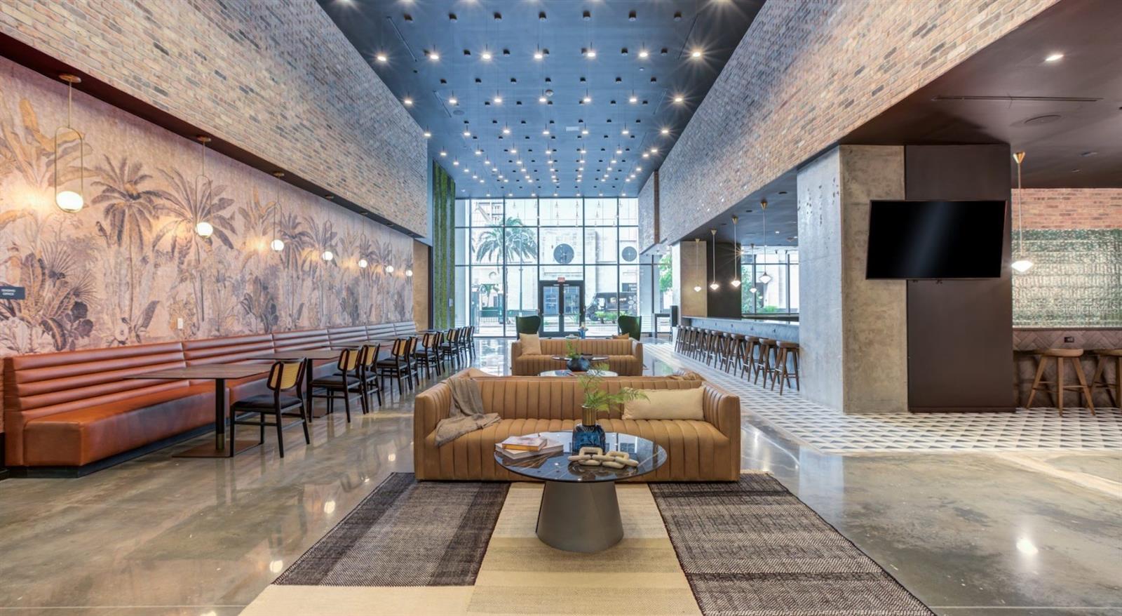 434 N ORANGE AVE, ORLANDO, FL, 32801