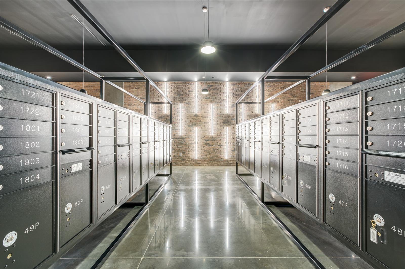 434 N ORANGE AVE, ORLANDO, FL, 32801