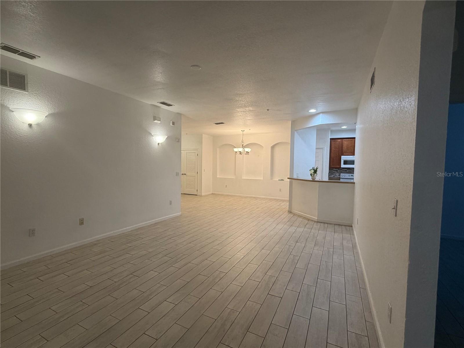 3001 LAUREL PARK DR #102, KISSIMMEE, FL, 34741