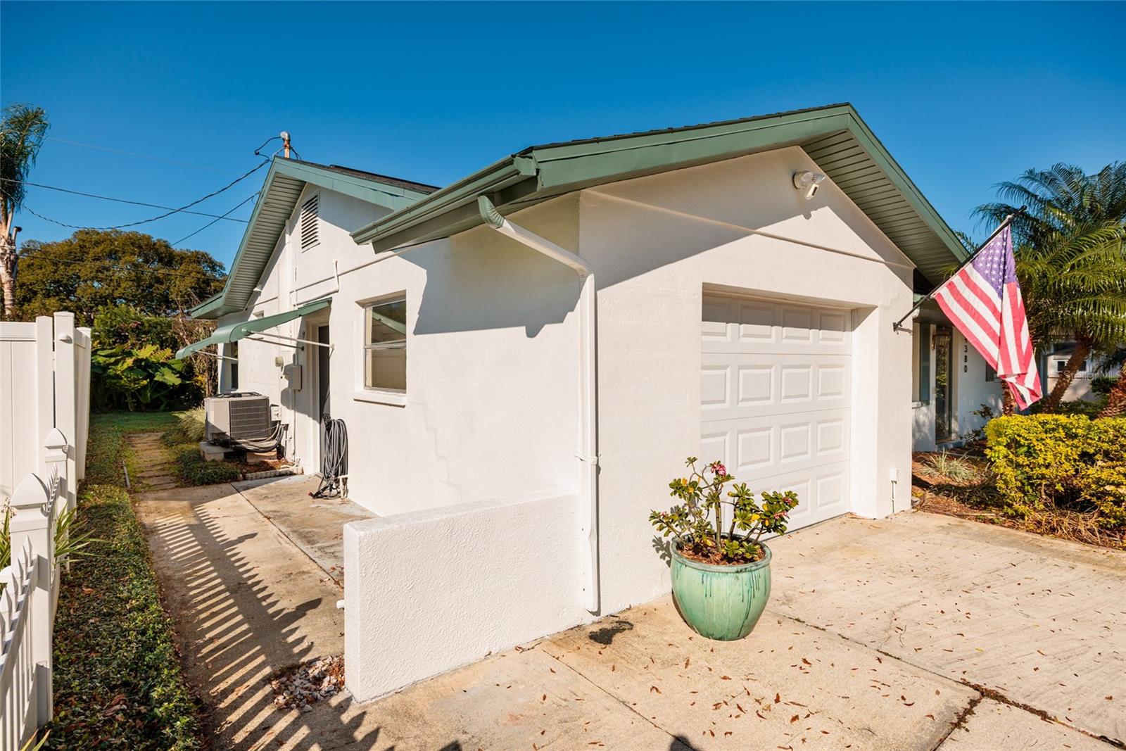 4380 55TH WAY N, KENNETH CITY, FL, 33709