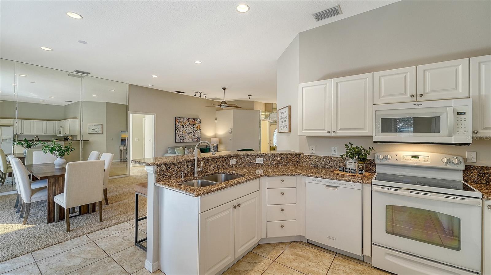 2162 WASATCH DR, SARASOTA, FL, 34235