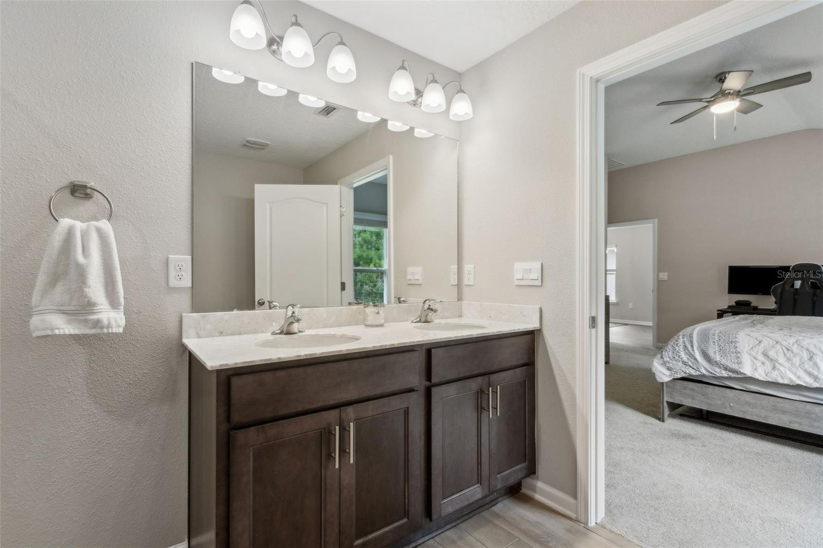 65688 EDGEWATER DR, YULEE, FL, 32097