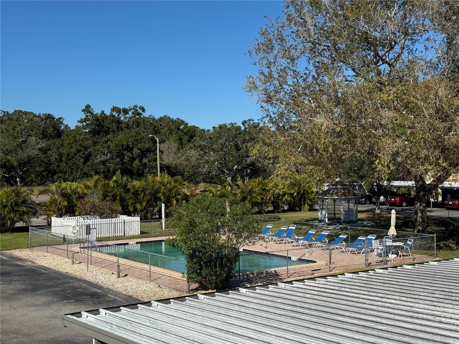 9851 113TH ST N #207, SEMINOLE, FL, 33778